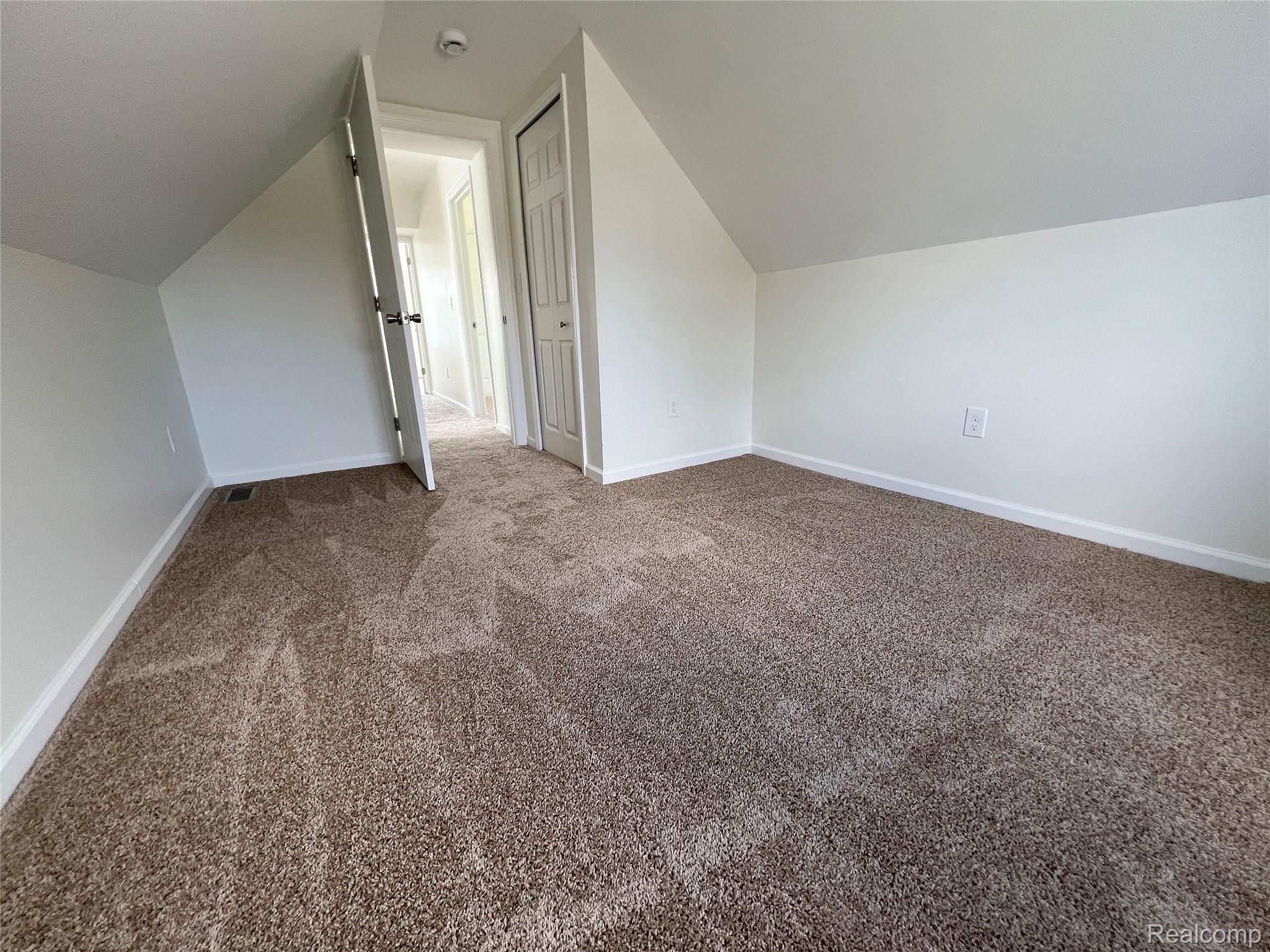 43 Rathbone Street S