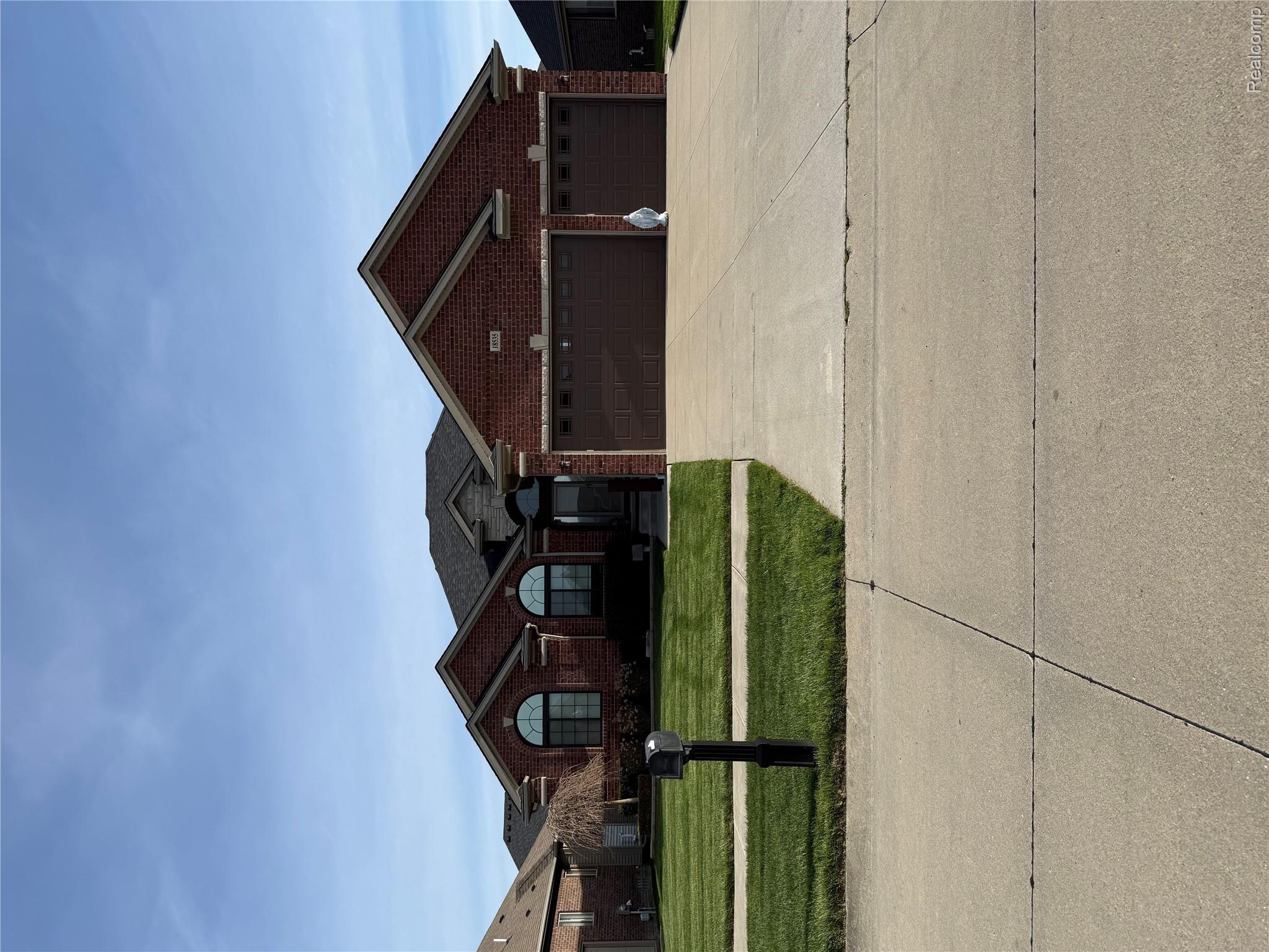18535 NE Sapphire Drive