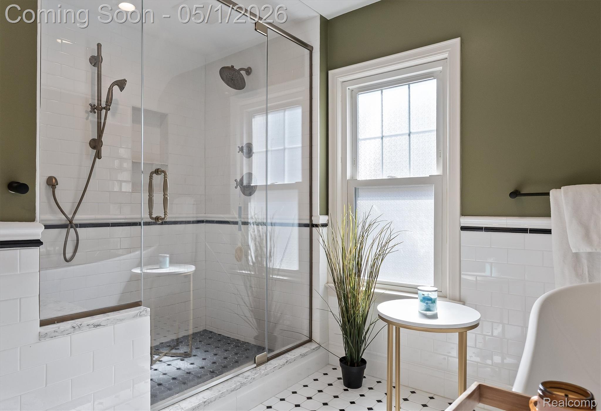 580 W Lewiston Avenue