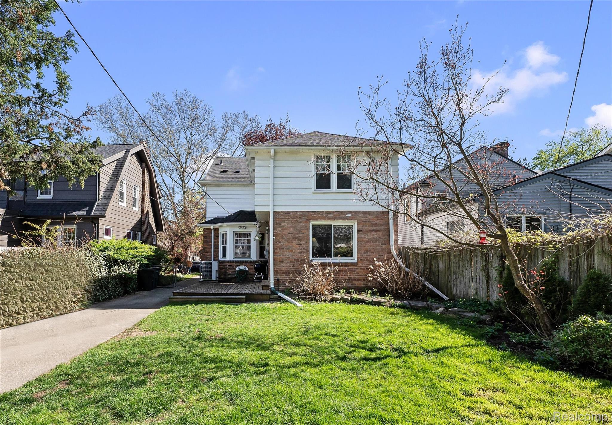 580 W Lewiston Avenue