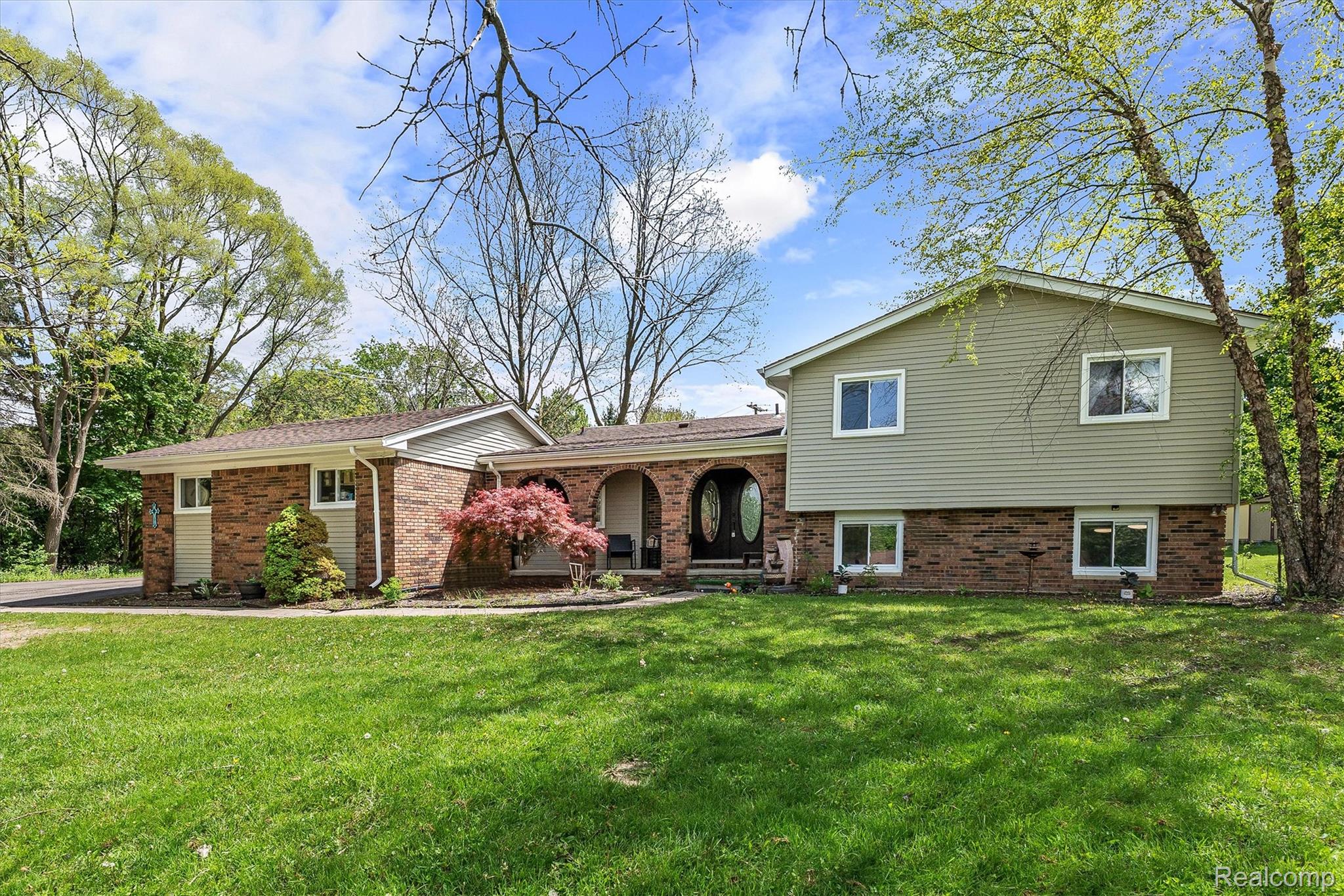 33429 Quaker Valley Road