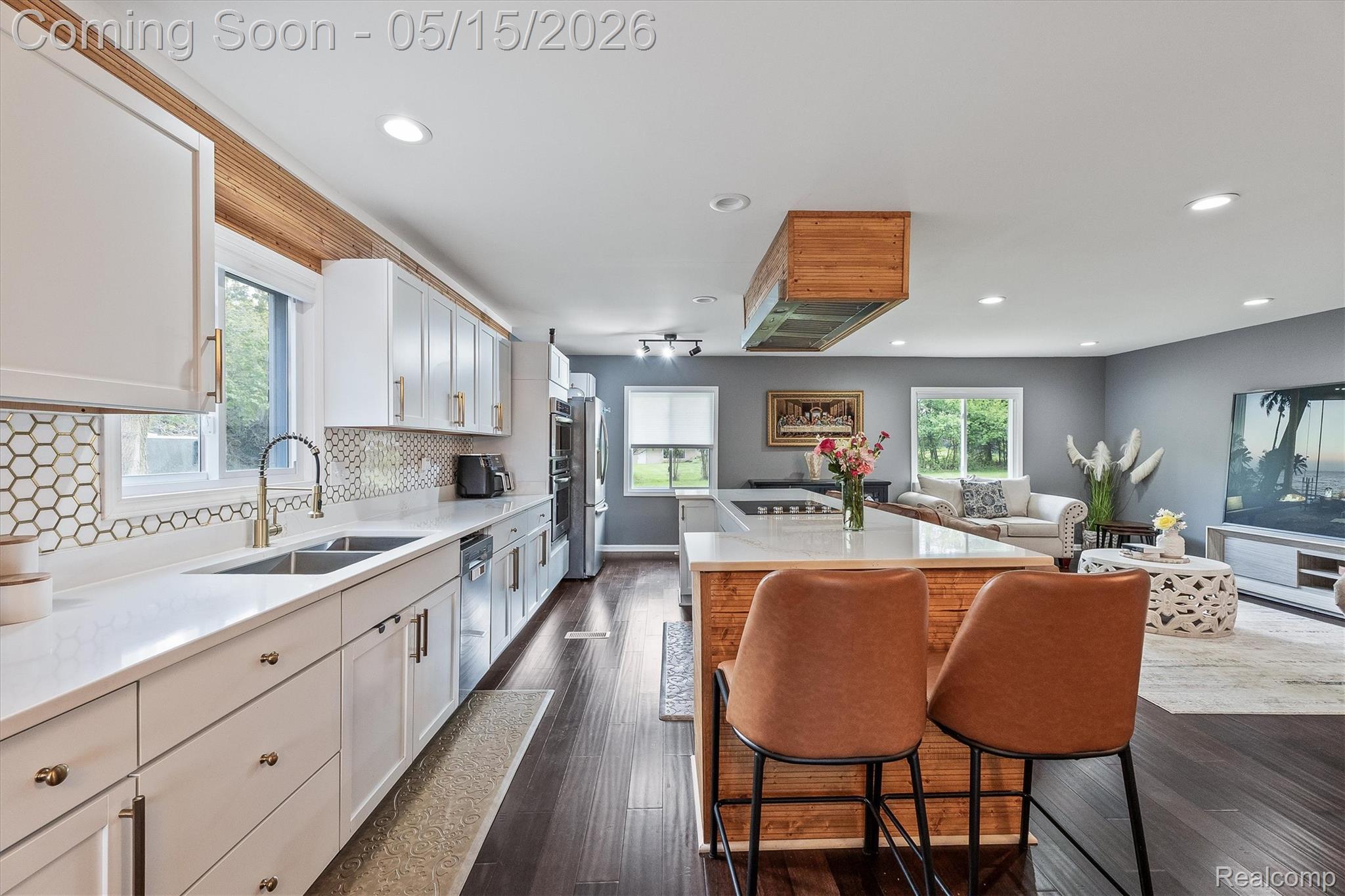 33429 Quaker Valley Road