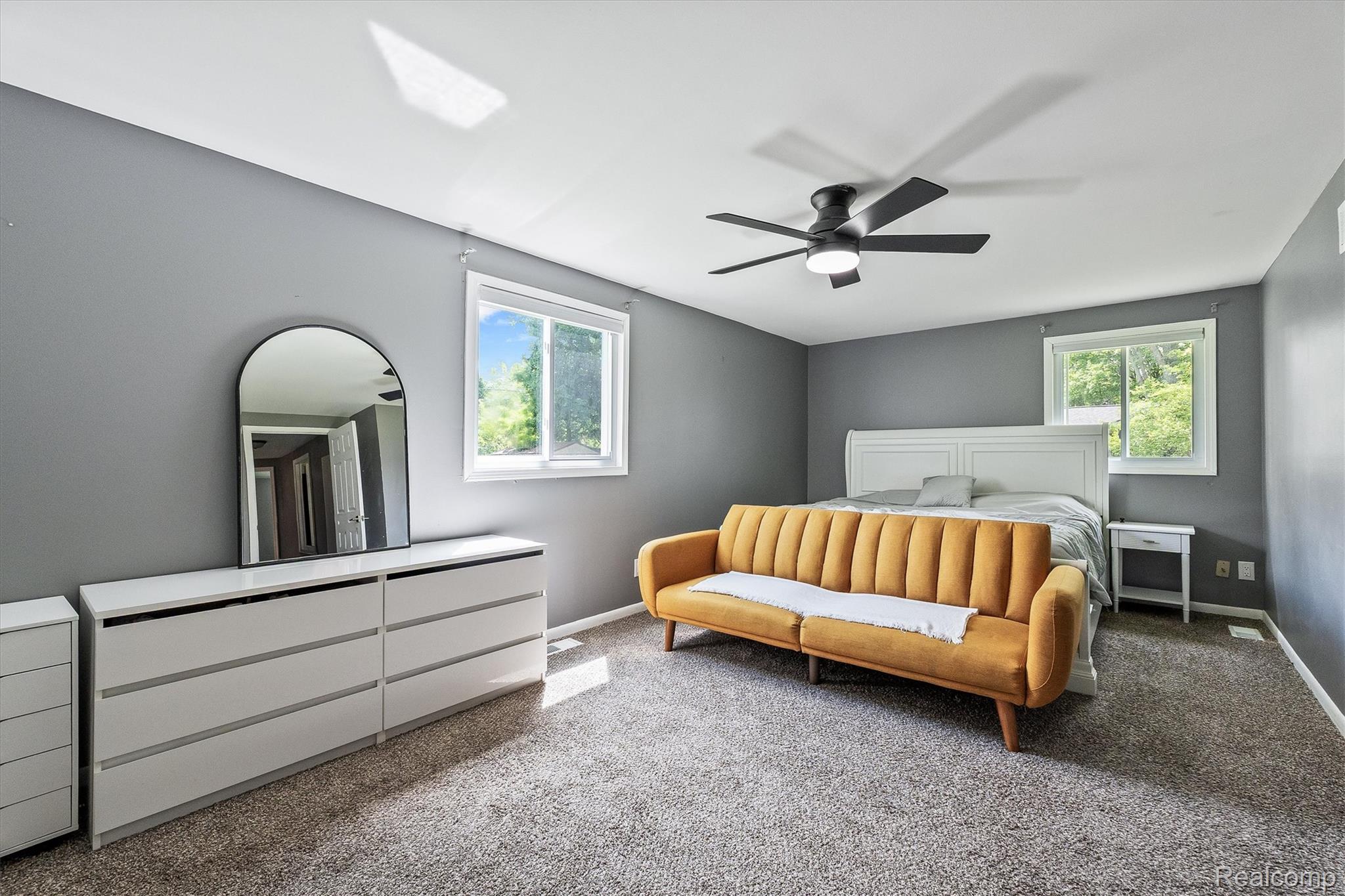 33429 Quaker Valley Road
