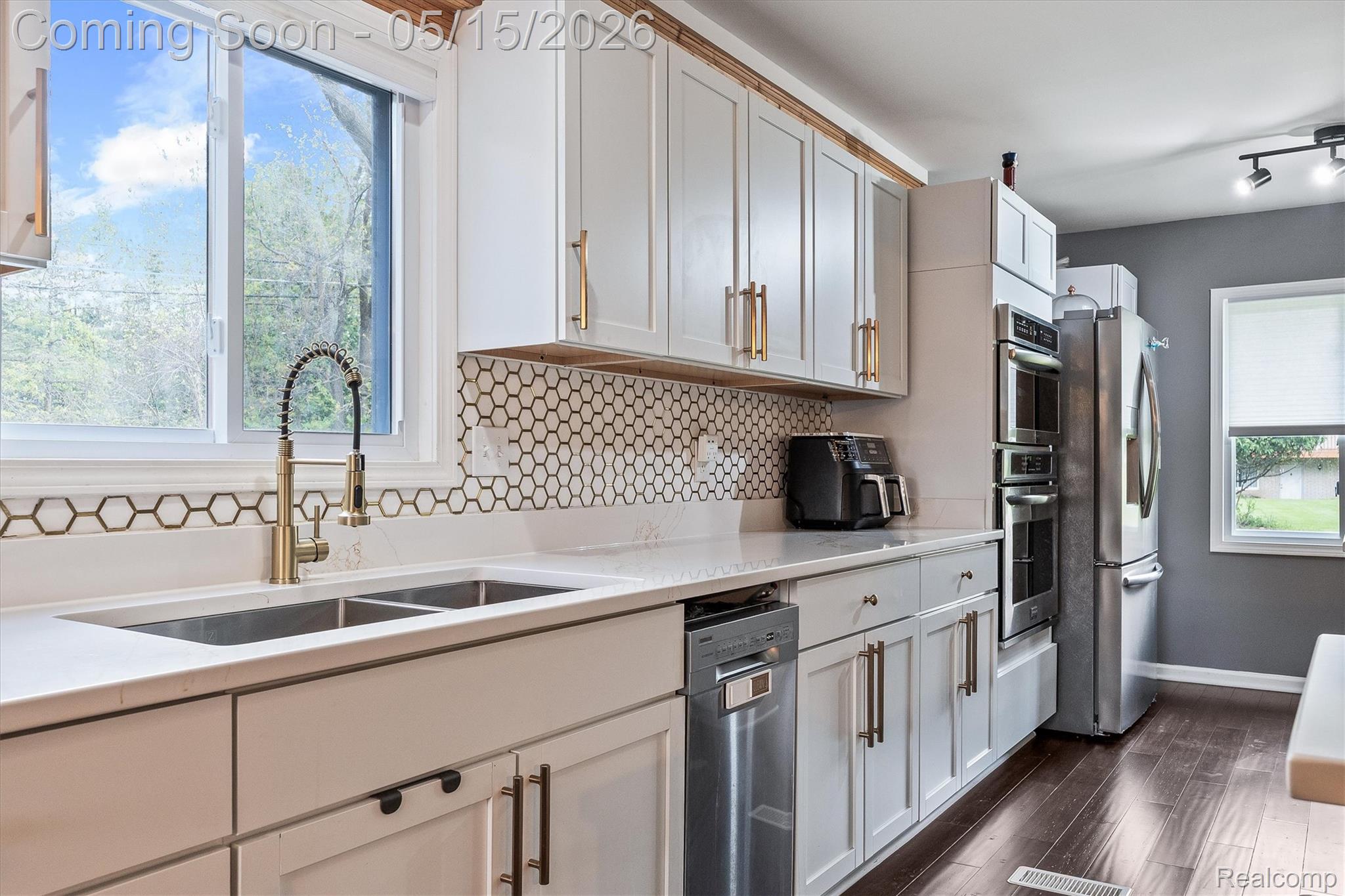 33429 Quaker Valley Road