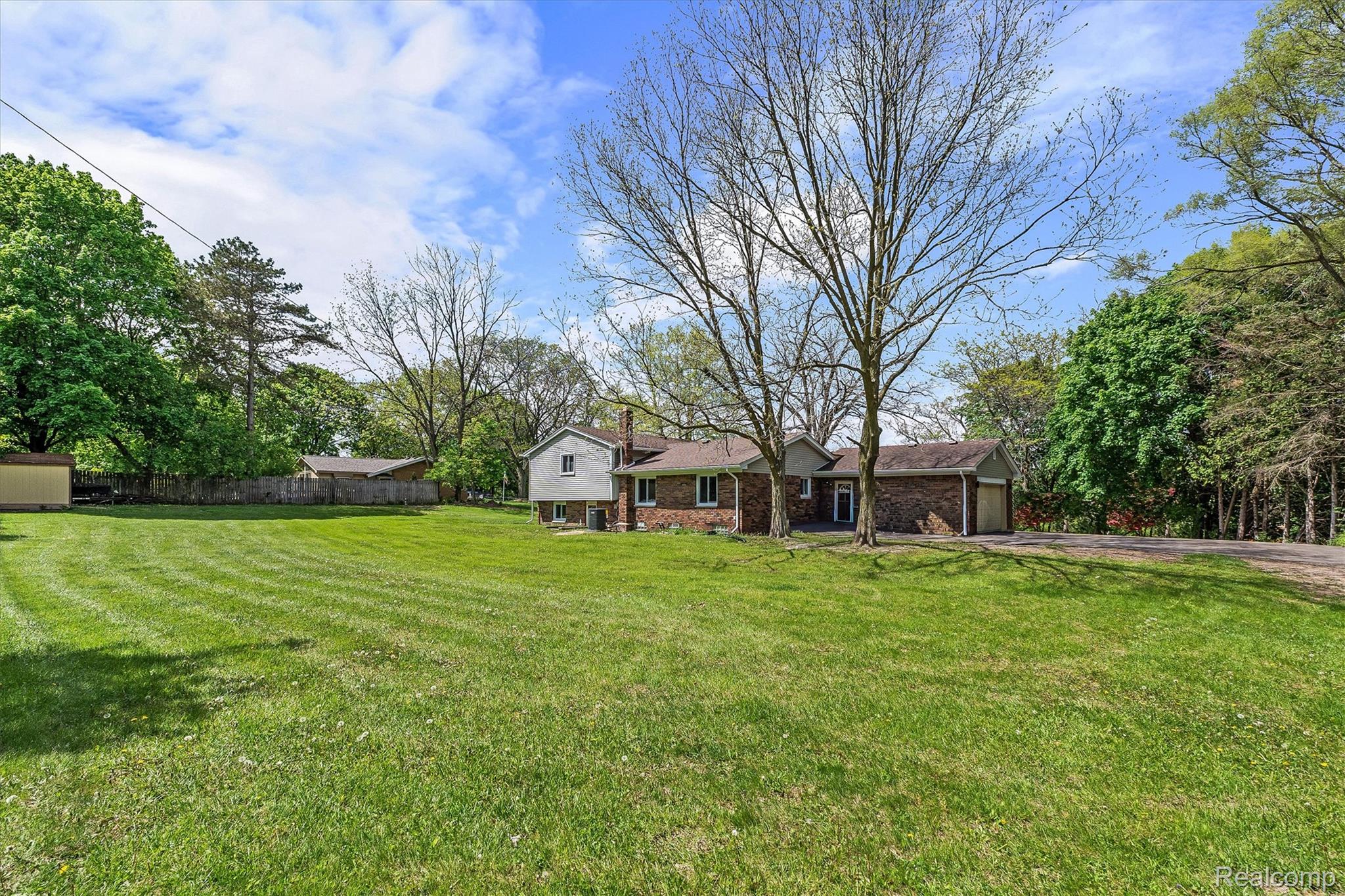 33429 Quaker Valley Road