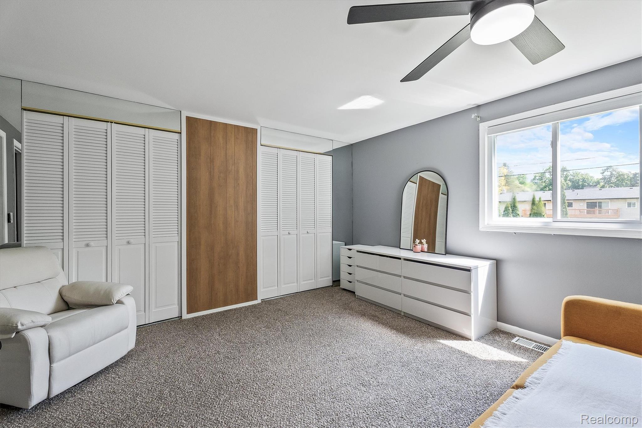 33429 Quaker Valley Road