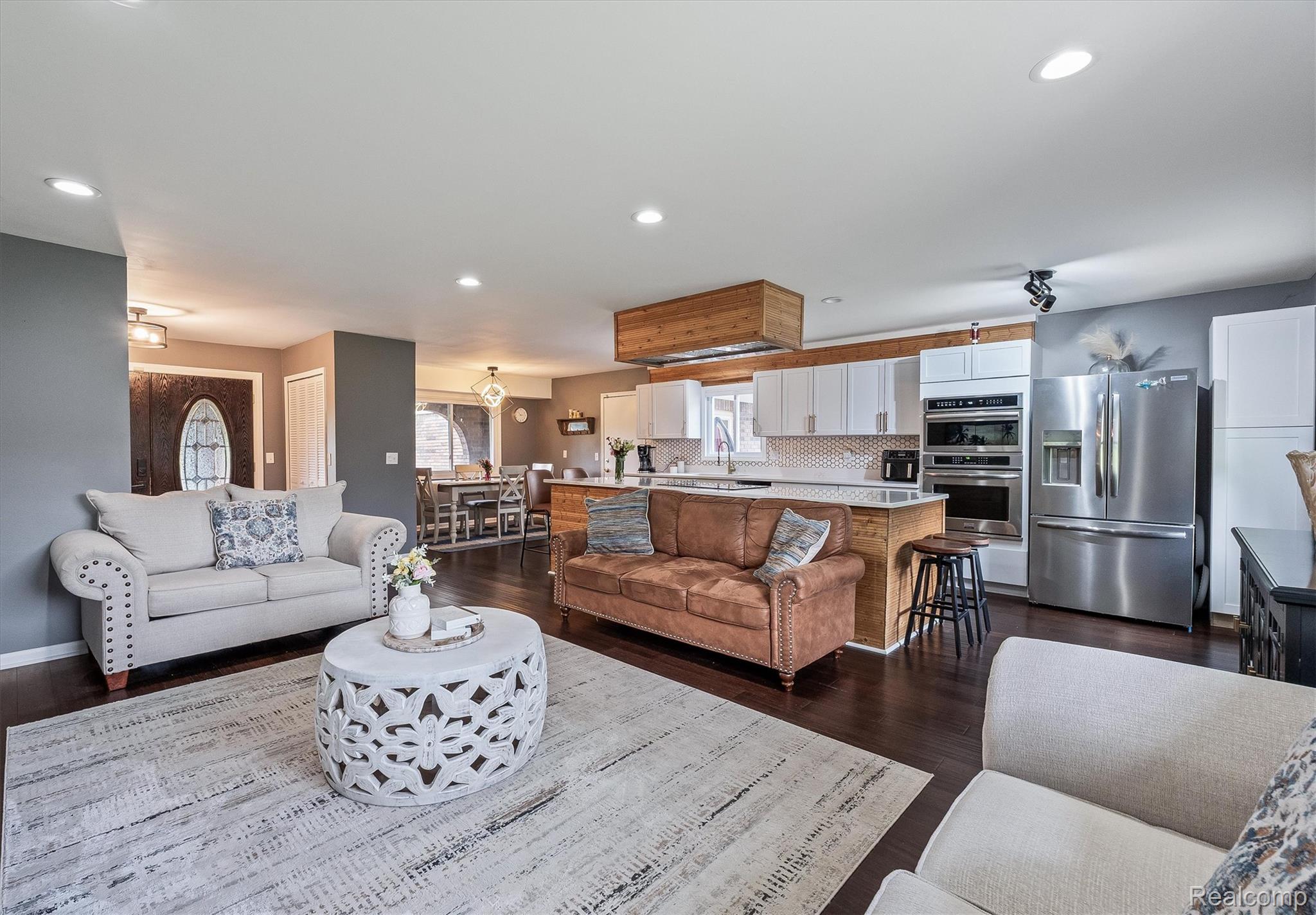 33429 Quaker Valley Road