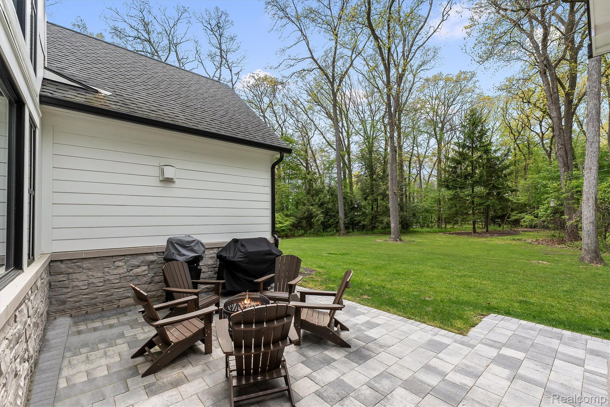 5200 Windingwood Drive