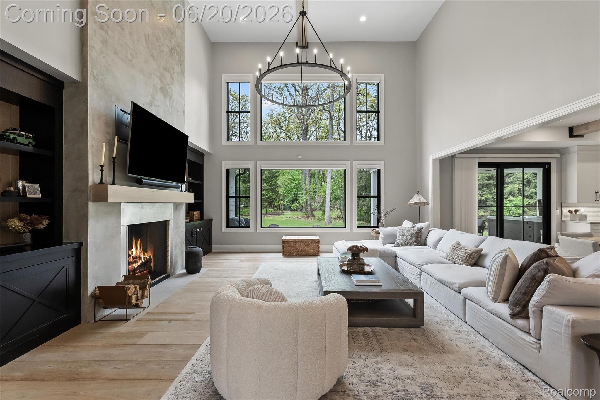 5200 Windingwood Drive