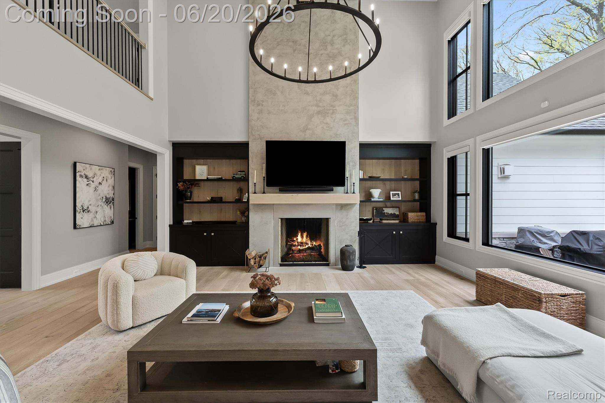 5200 Windingwood Drive