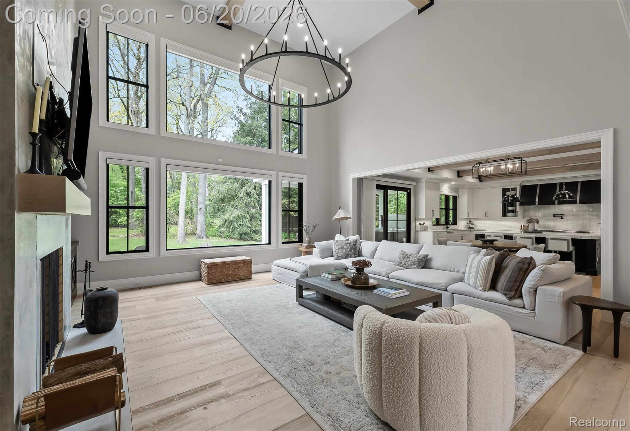 5200 Windingwood Drive