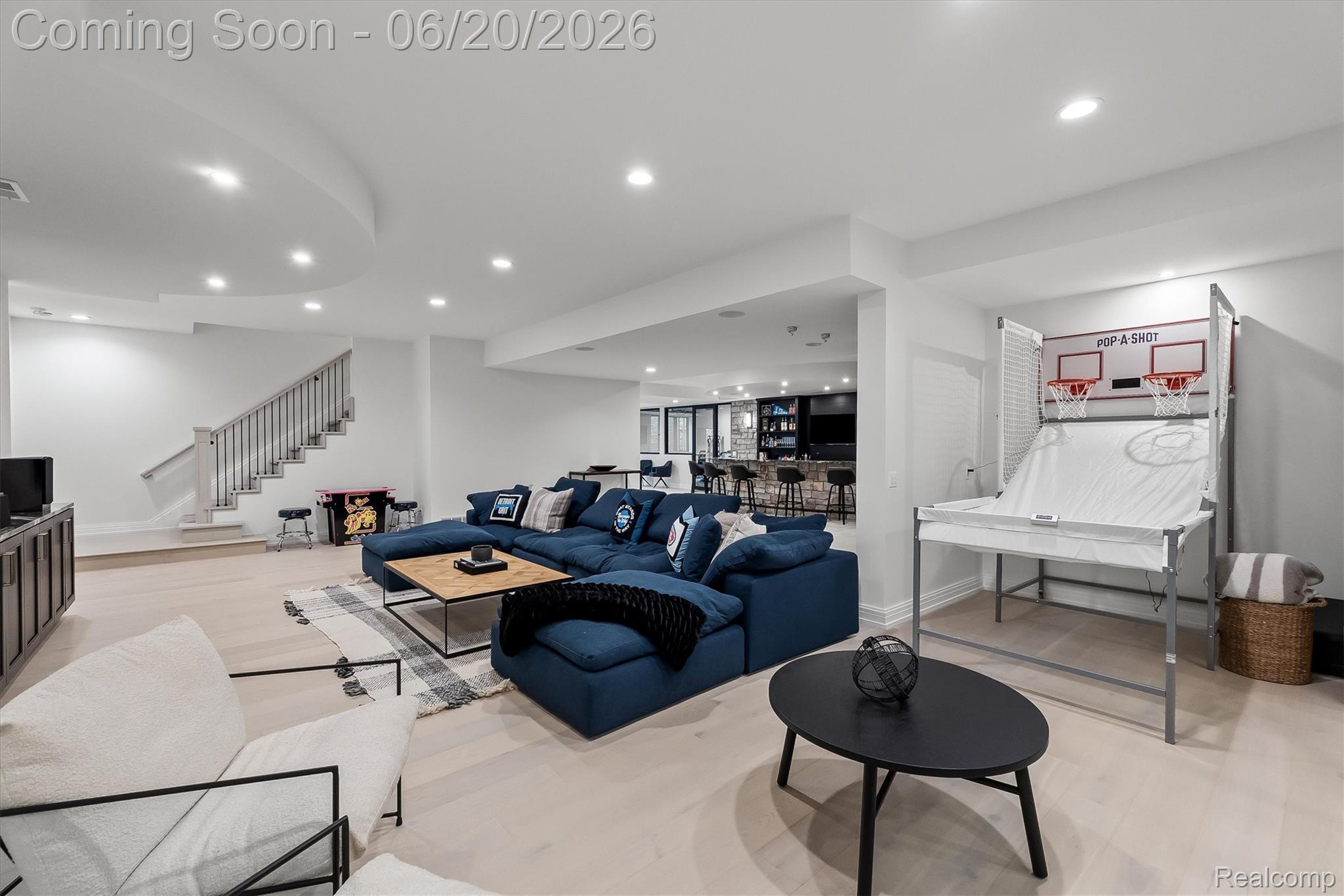 5200 Windingwood Drive