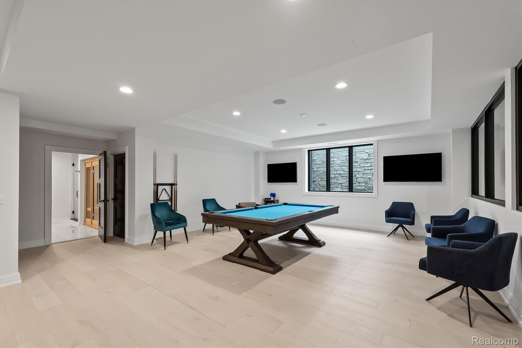 5200 Windingwood Drive