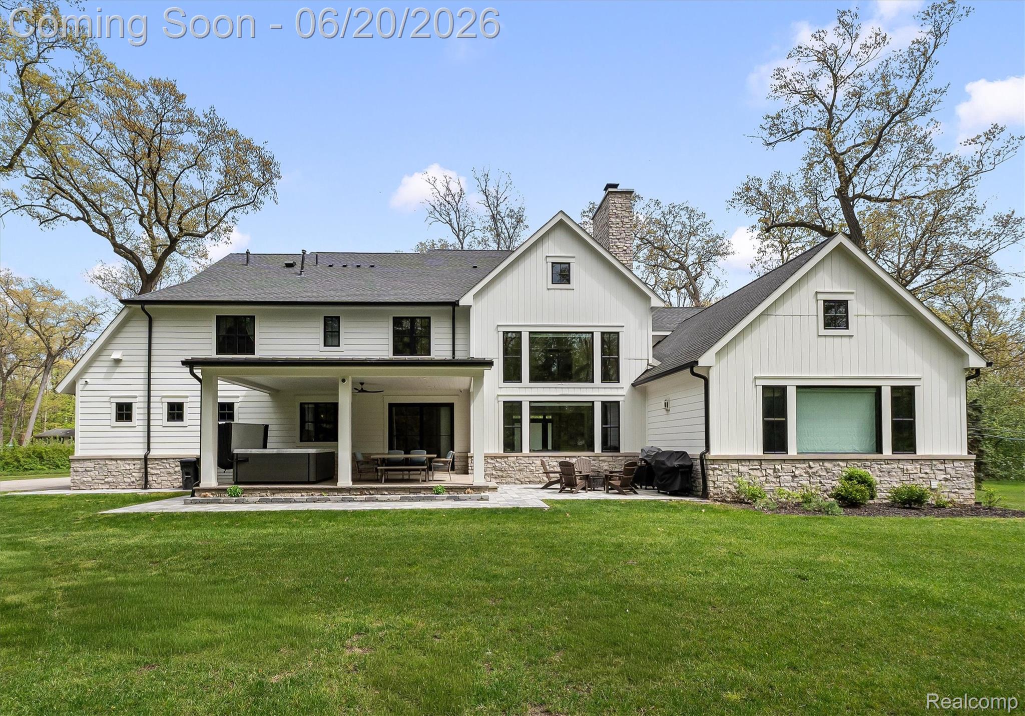 5200 Windingwood Drive