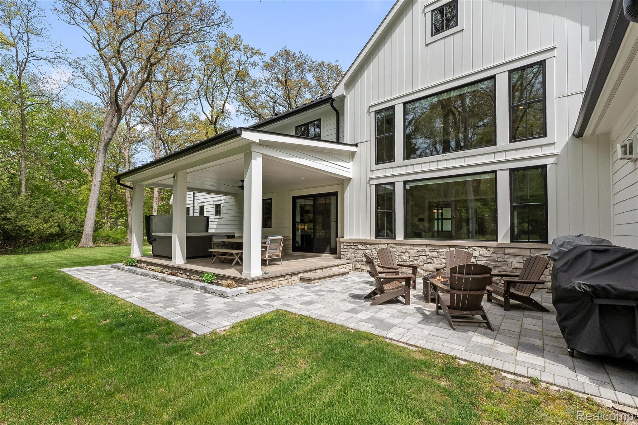 5200 Windingwood Drive