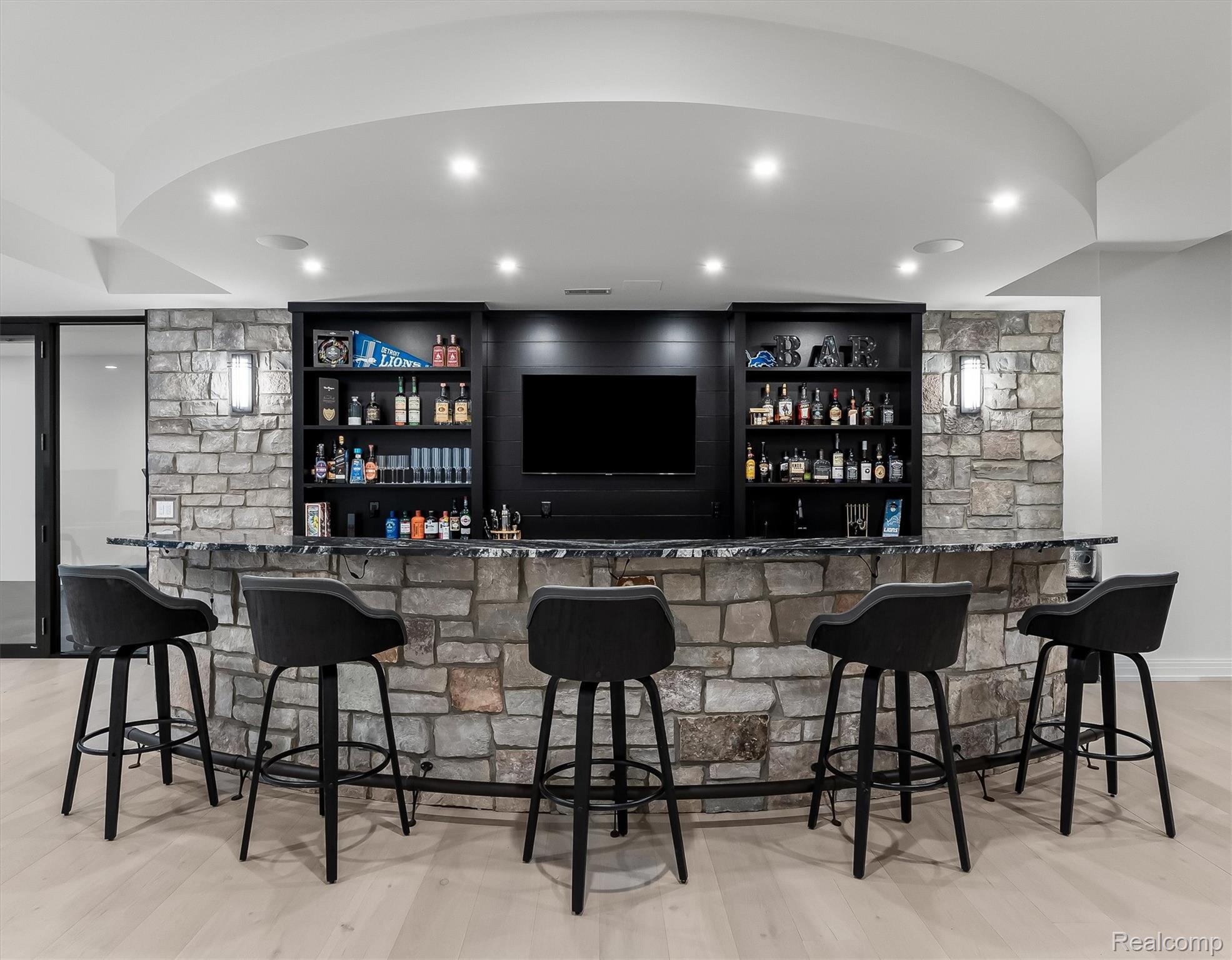 5200 Windingwood Drive