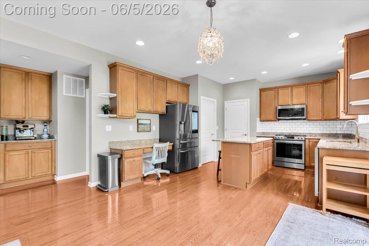 48794 Freestone Drive