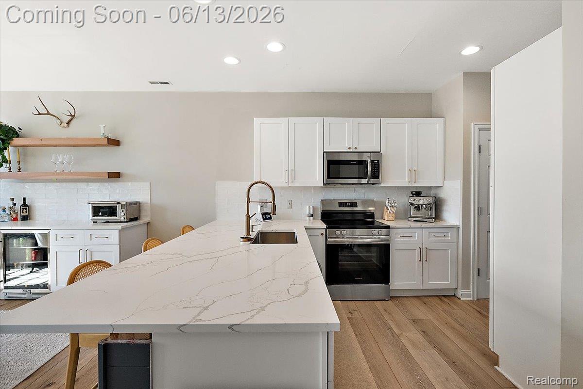 169 Paton Way 12