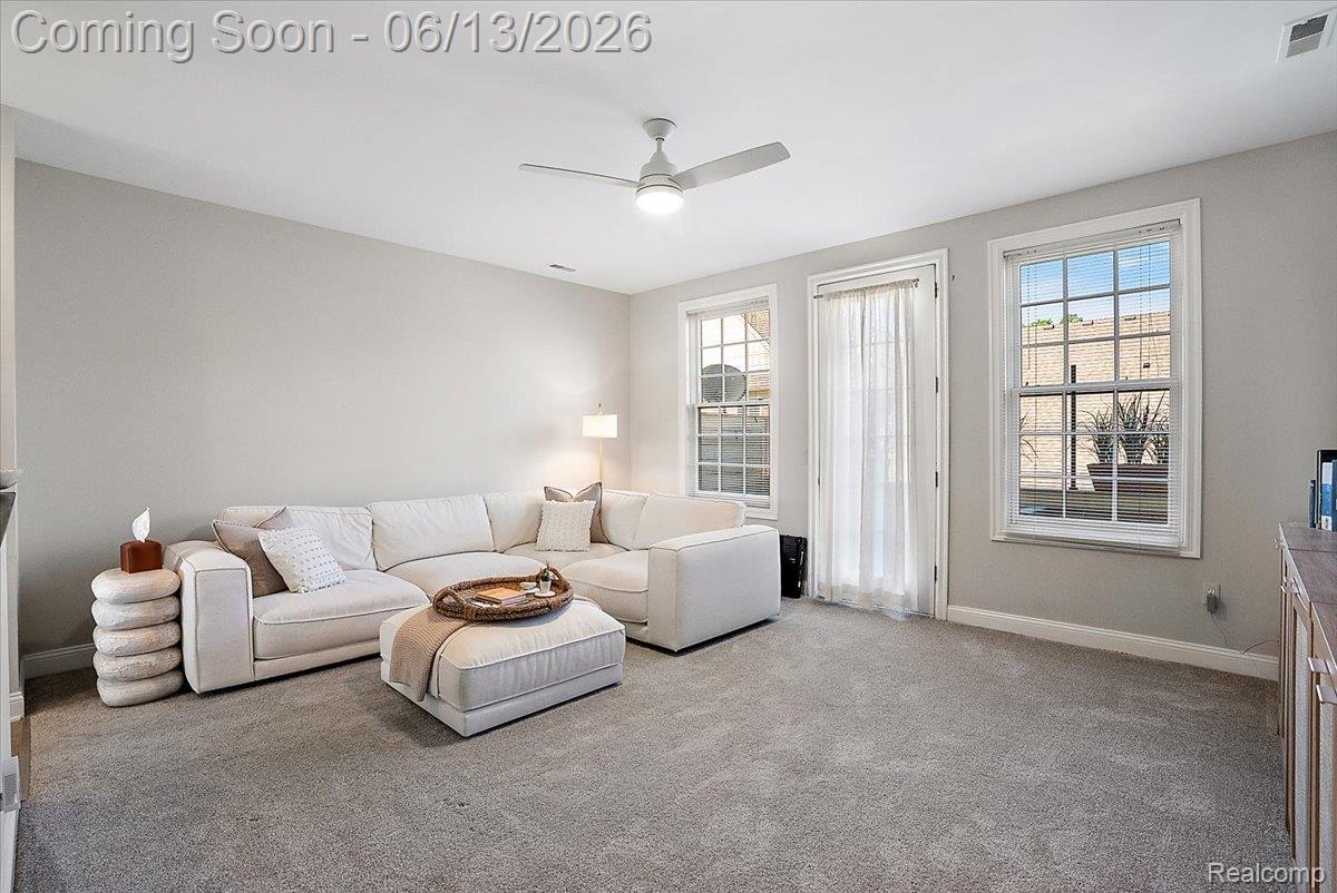 169 Paton Way 12
