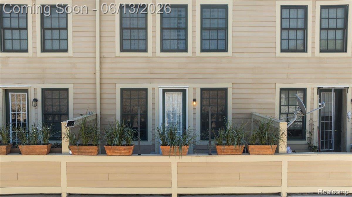 169 Paton Way 12