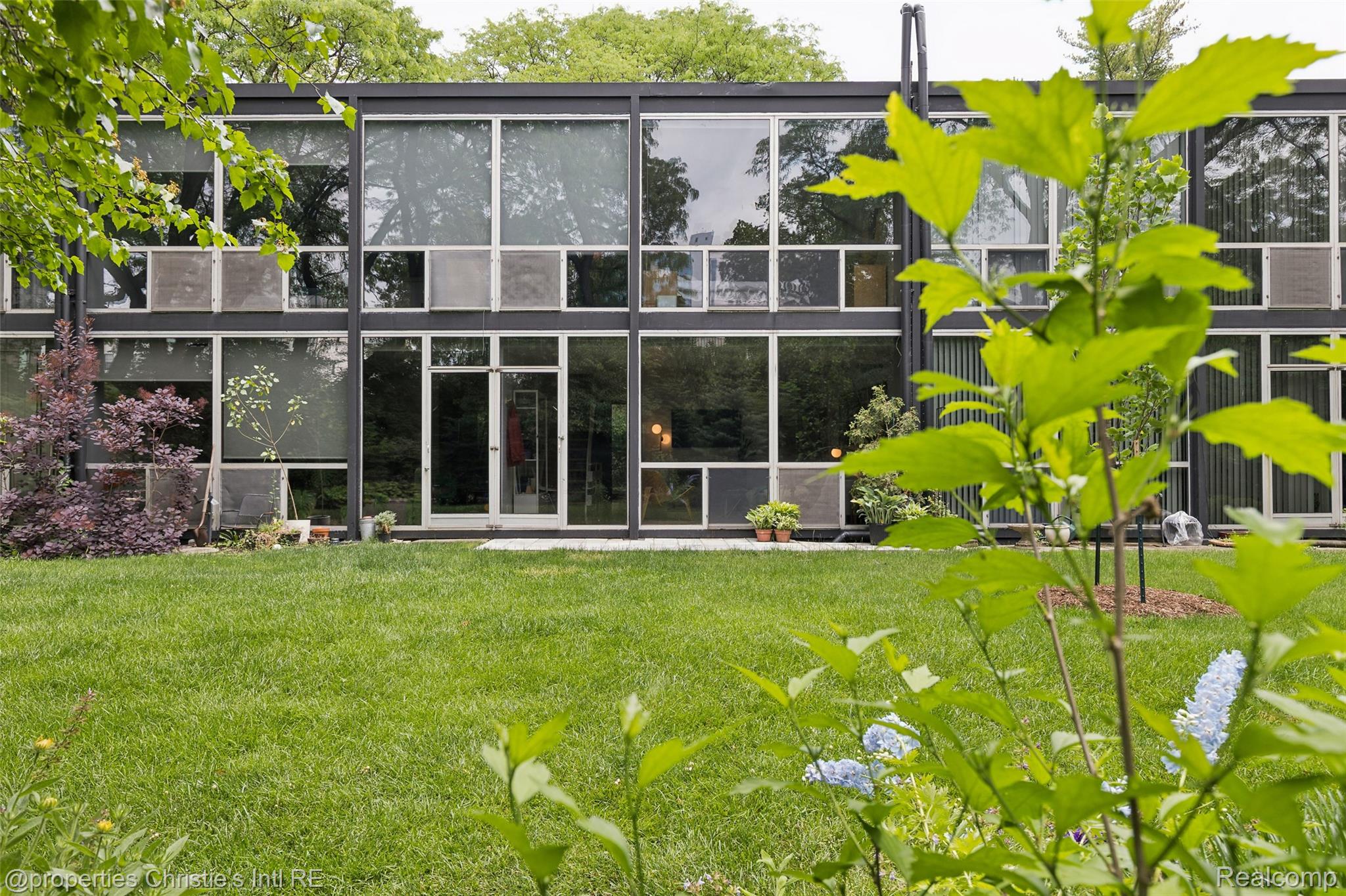 1313 Joliet Place