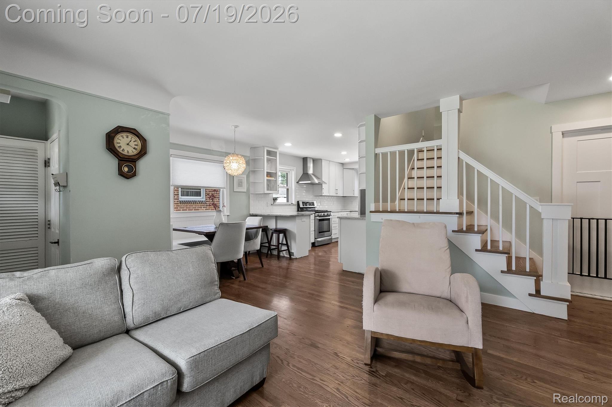 502 W Sunnybrook Drive