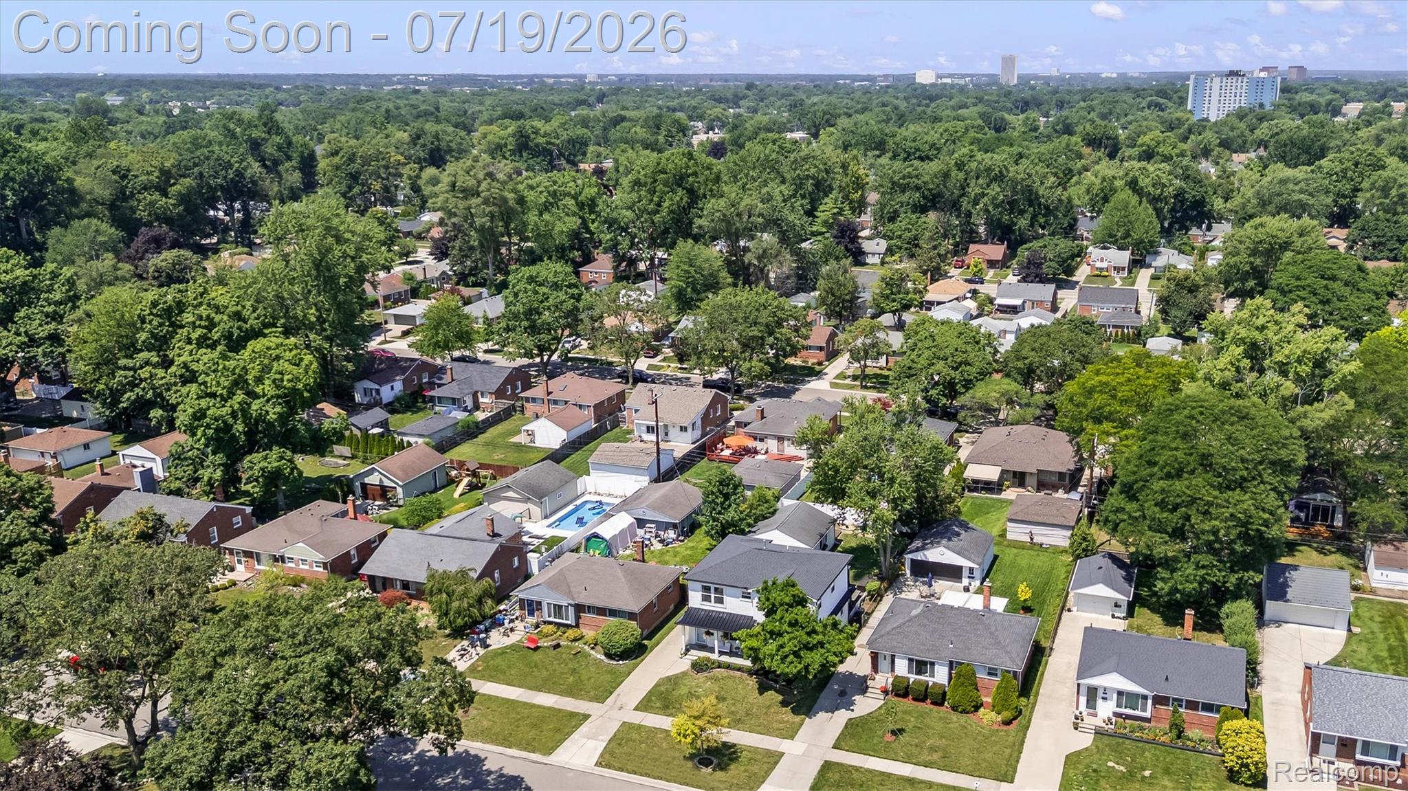 502 W Sunnybrook Drive