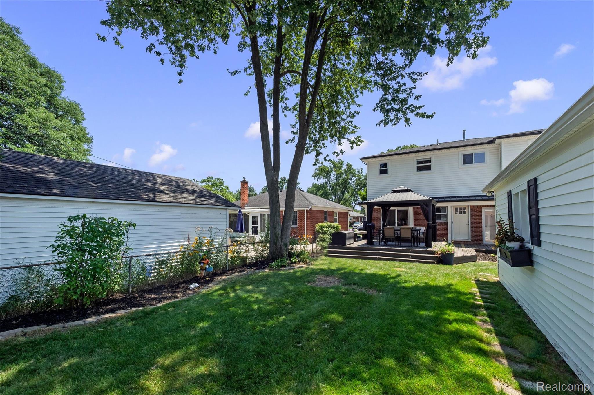 502 W Sunnybrook Drive