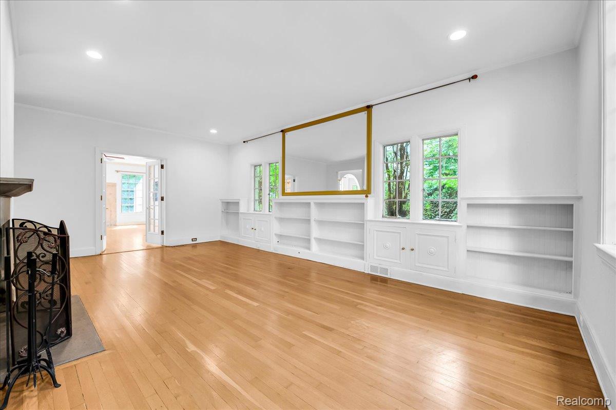 455 Linden Road