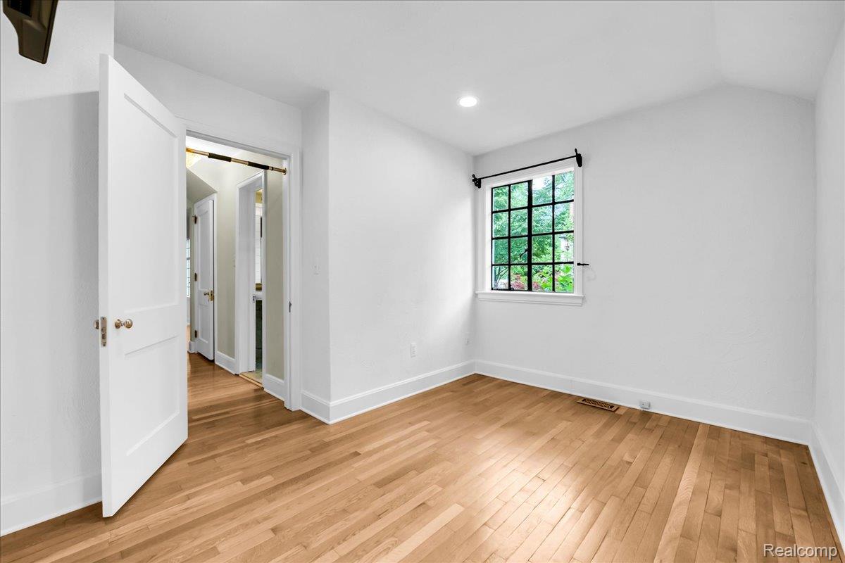 455 Linden Road