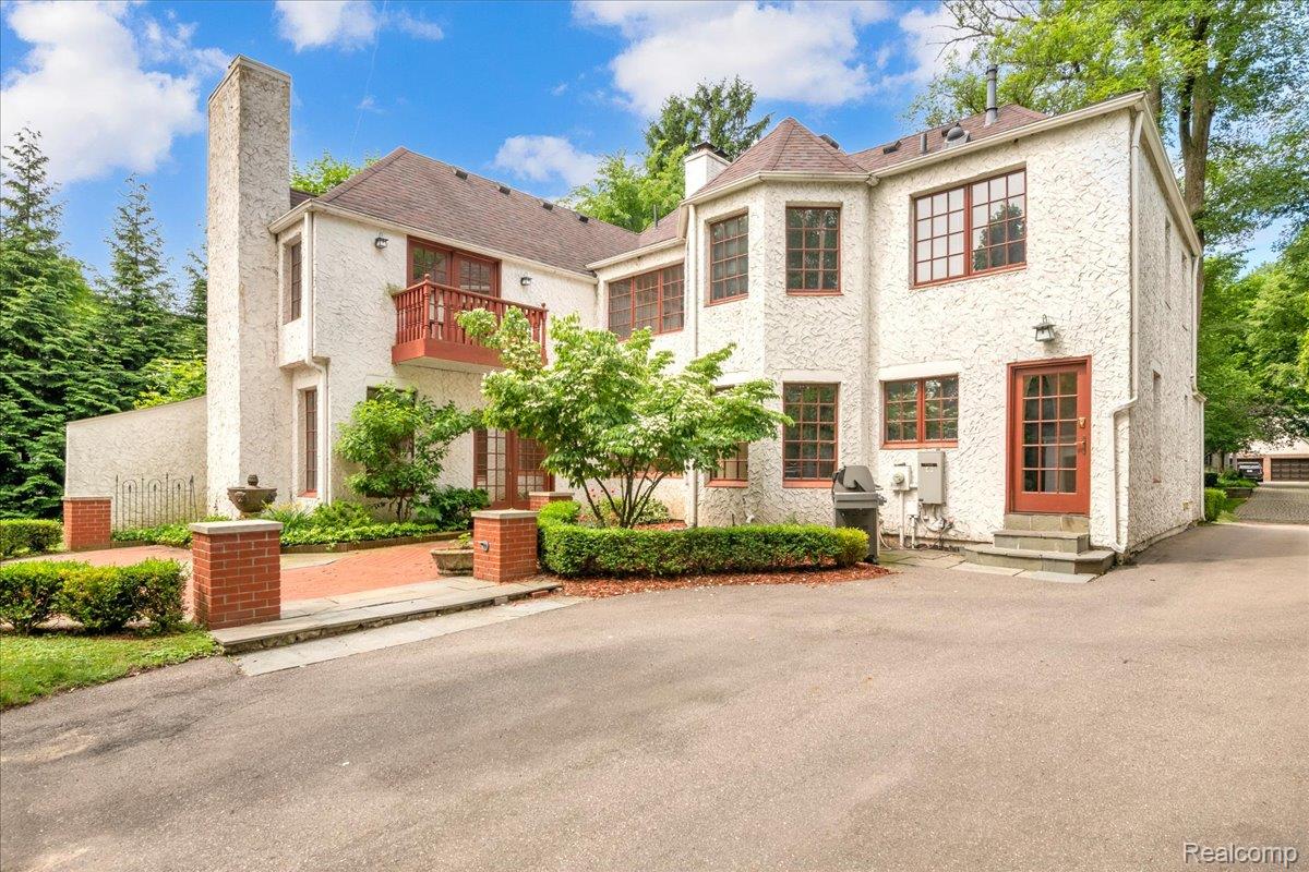 455 Linden Road
