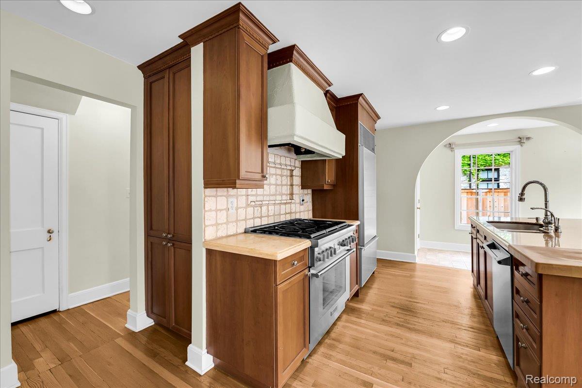 455 Linden Road