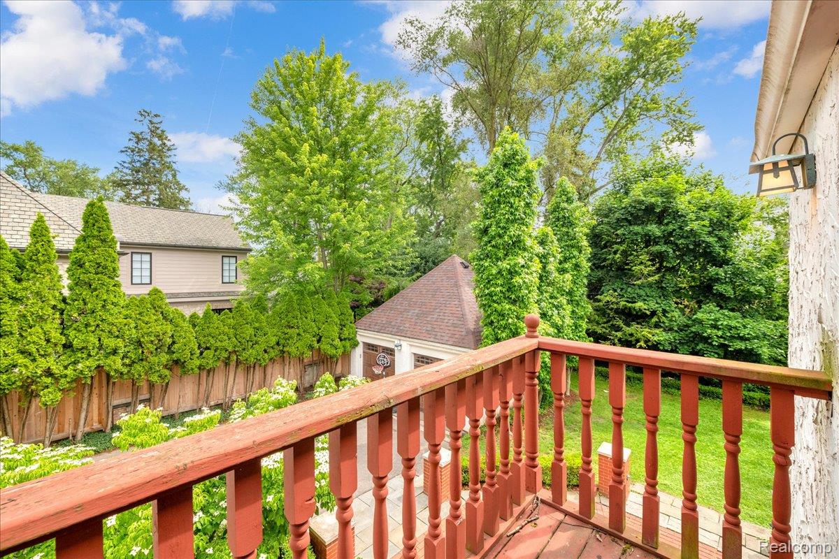 455 Linden Road