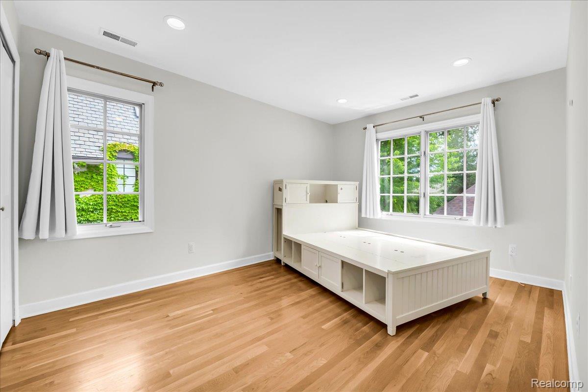 455 Linden Road