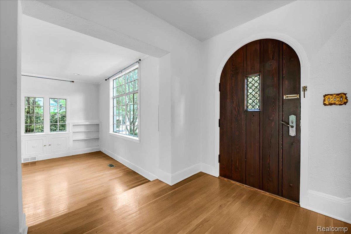 455 Linden Road