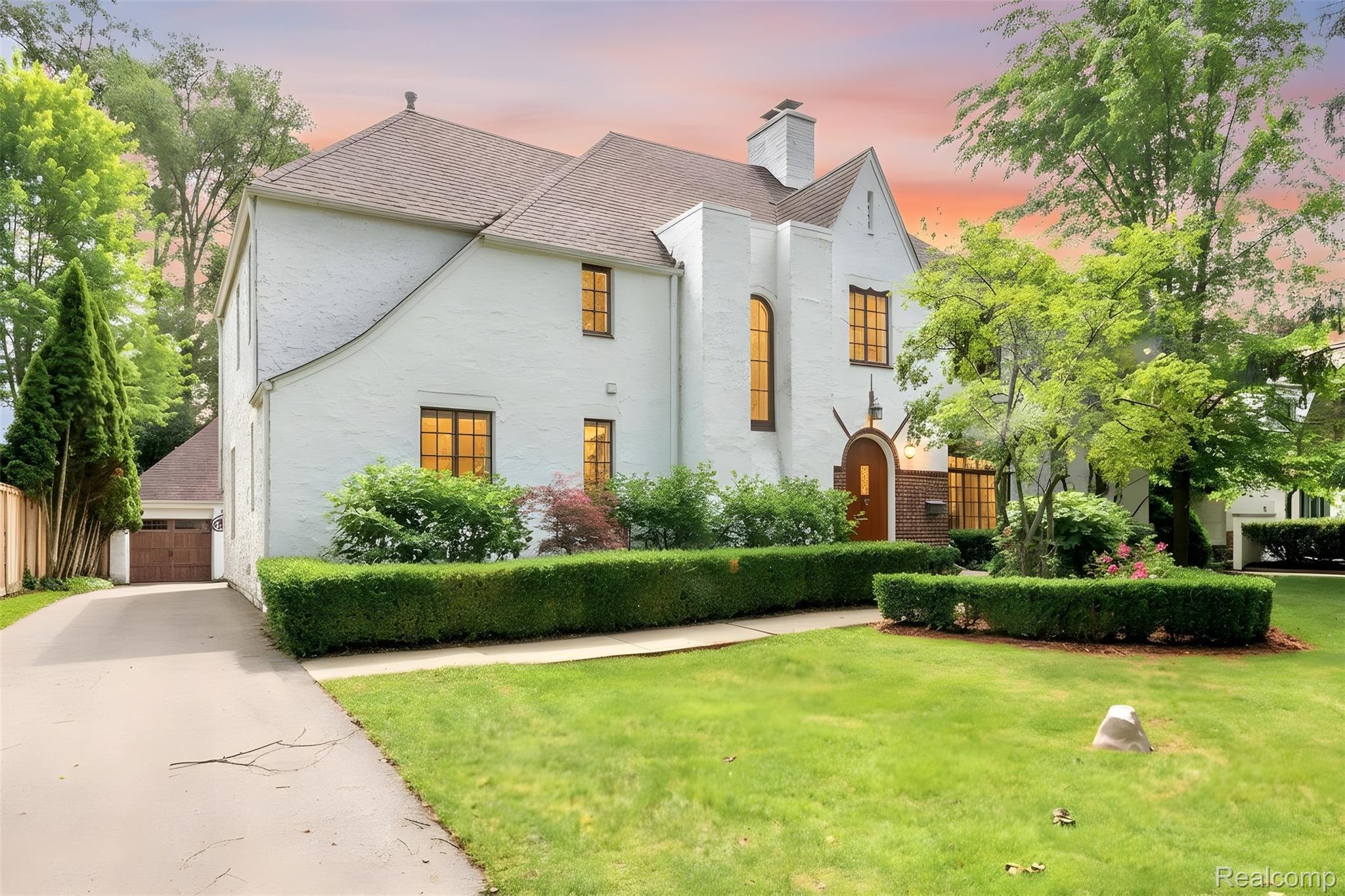 455 Linden Road