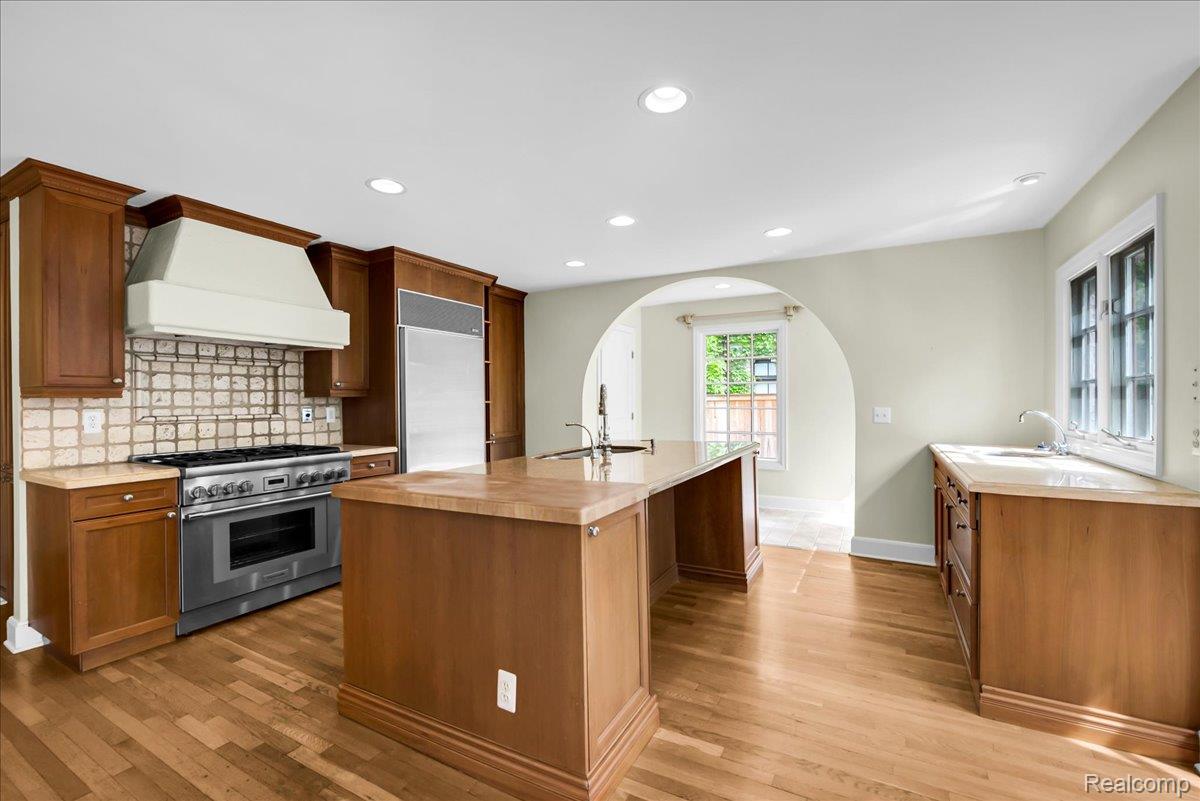 455 Linden Road