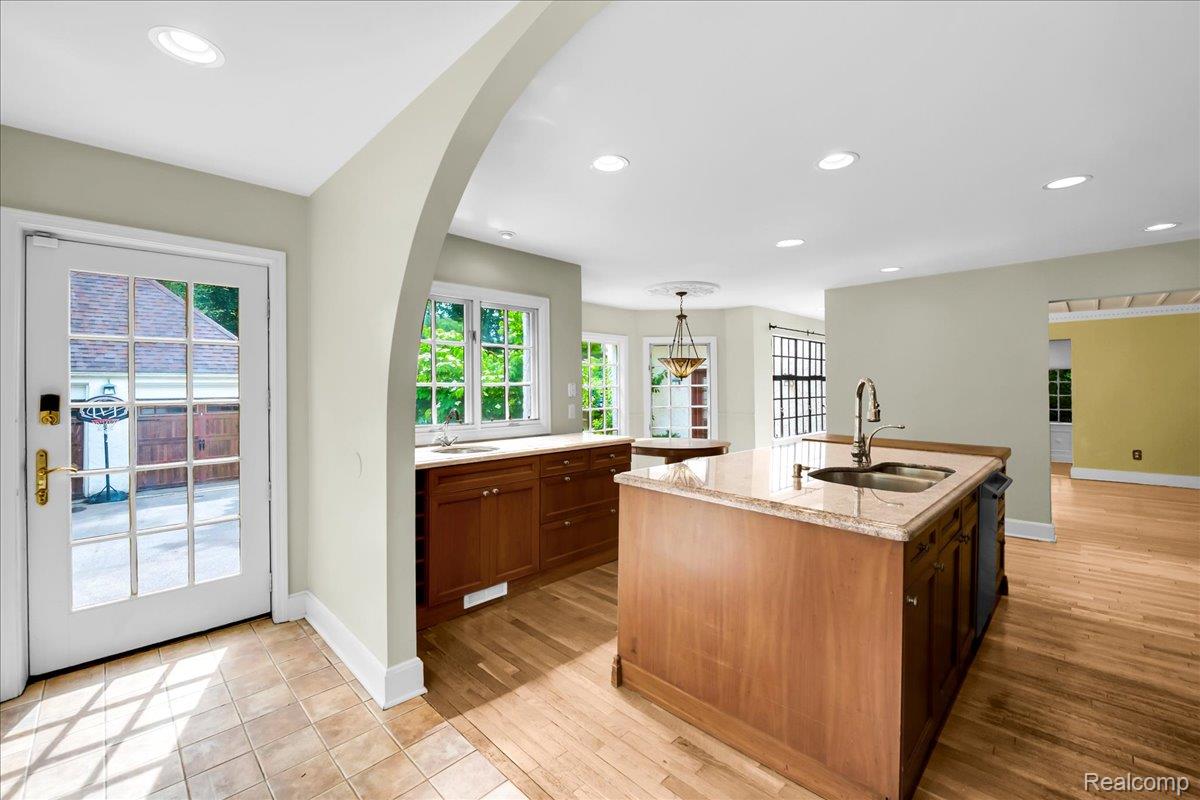 455 Linden Road