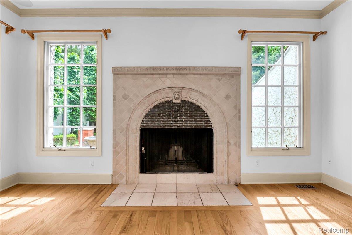455 Linden Road