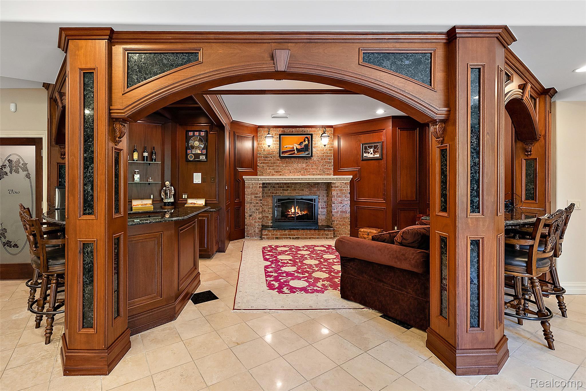 255 CAMELOT Way
