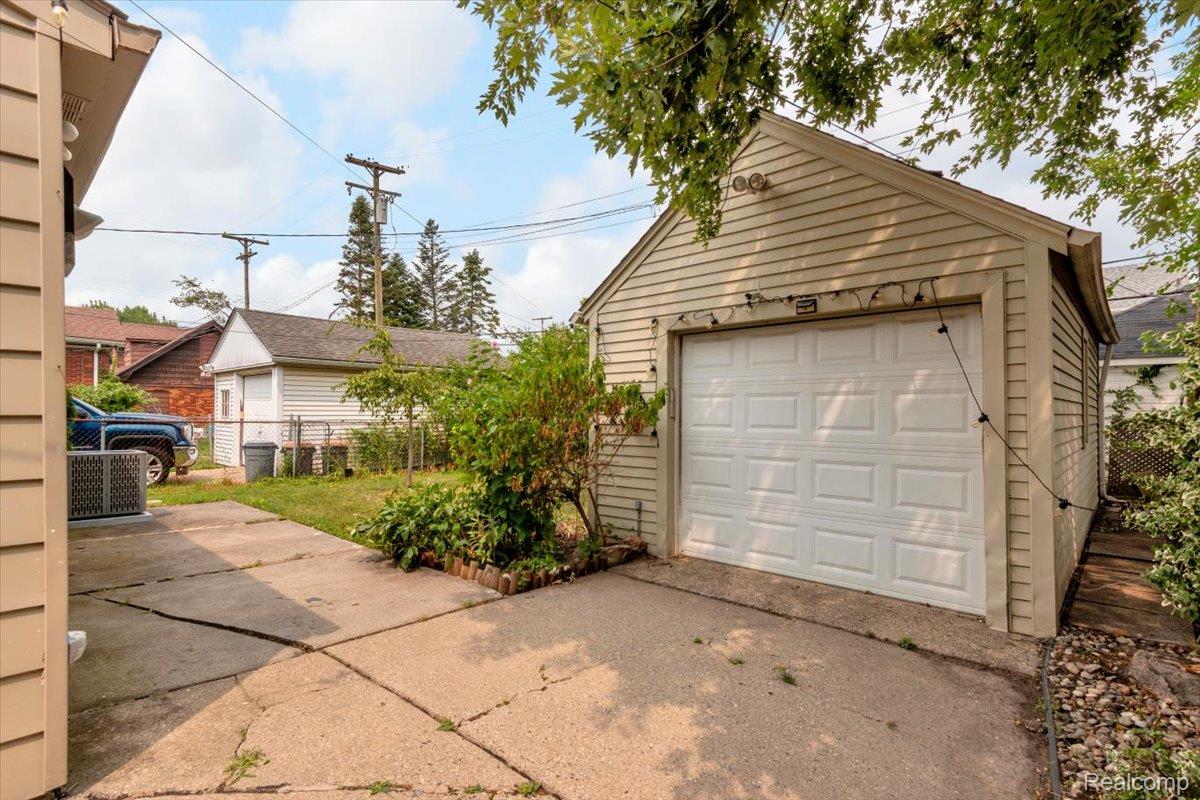 476 Touraine Road