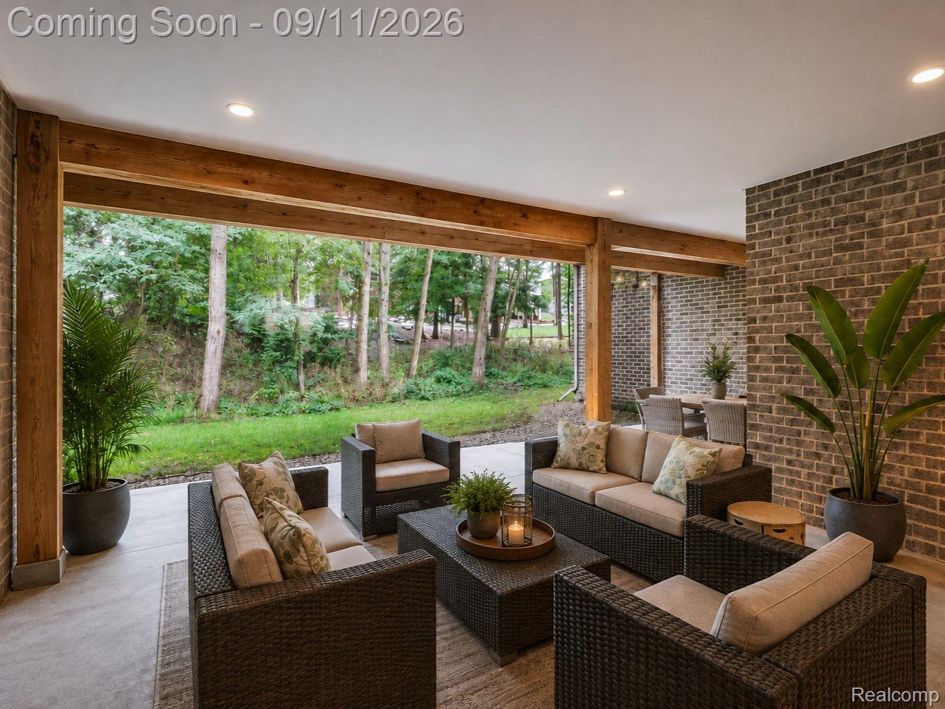 1220 Lacrosse Trail