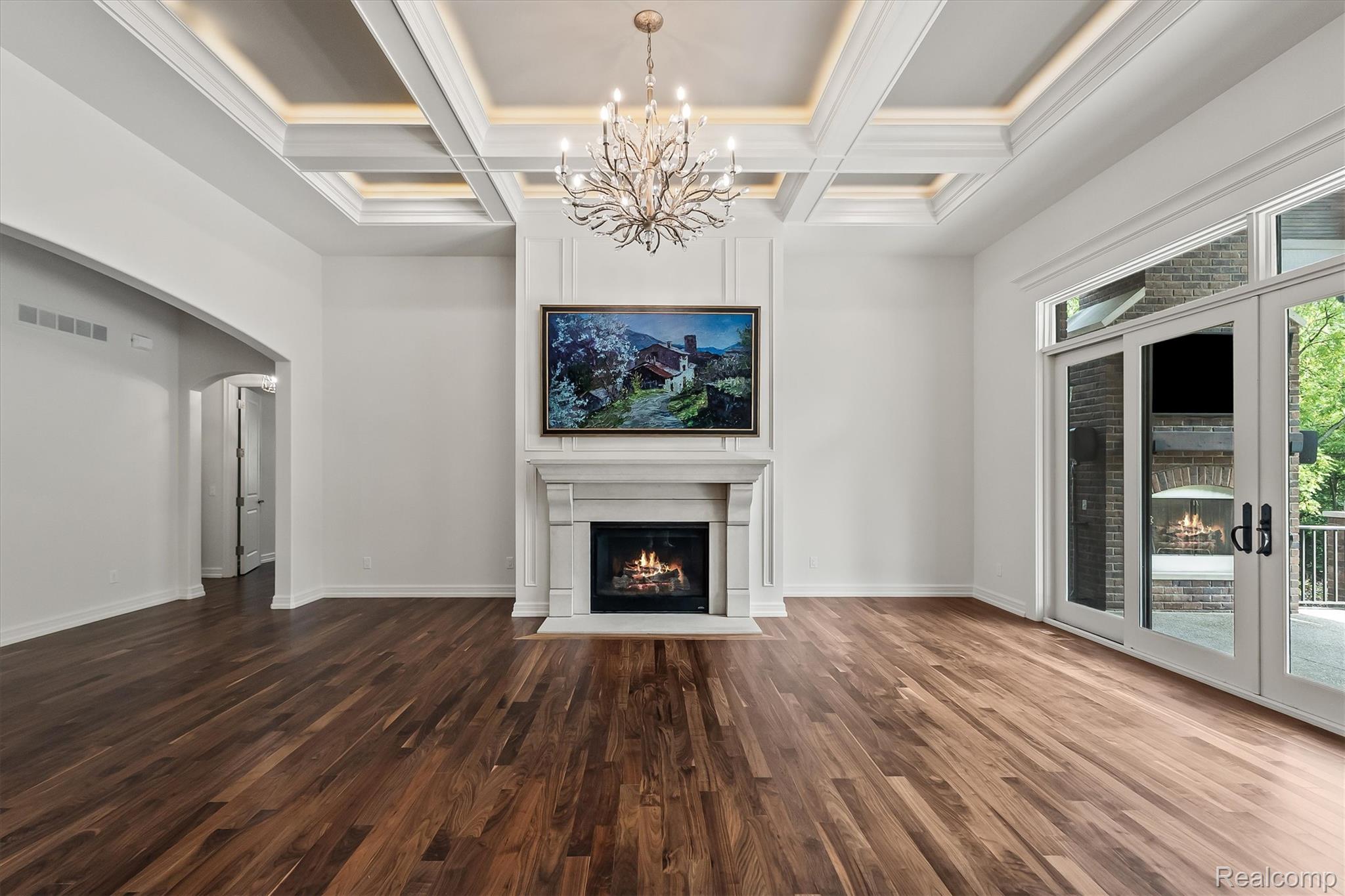 2475 Creekside Court