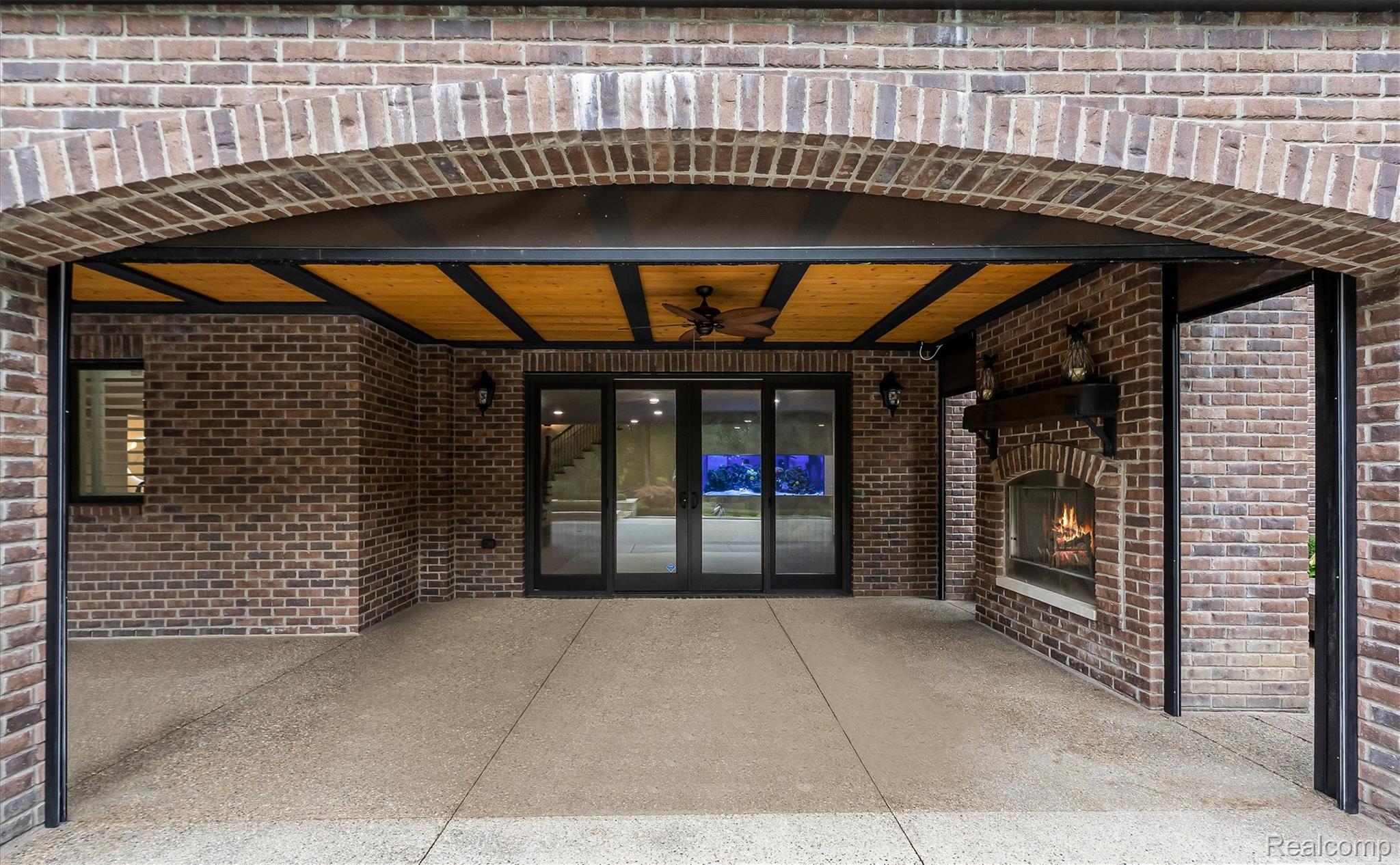 2475 Creekside Court