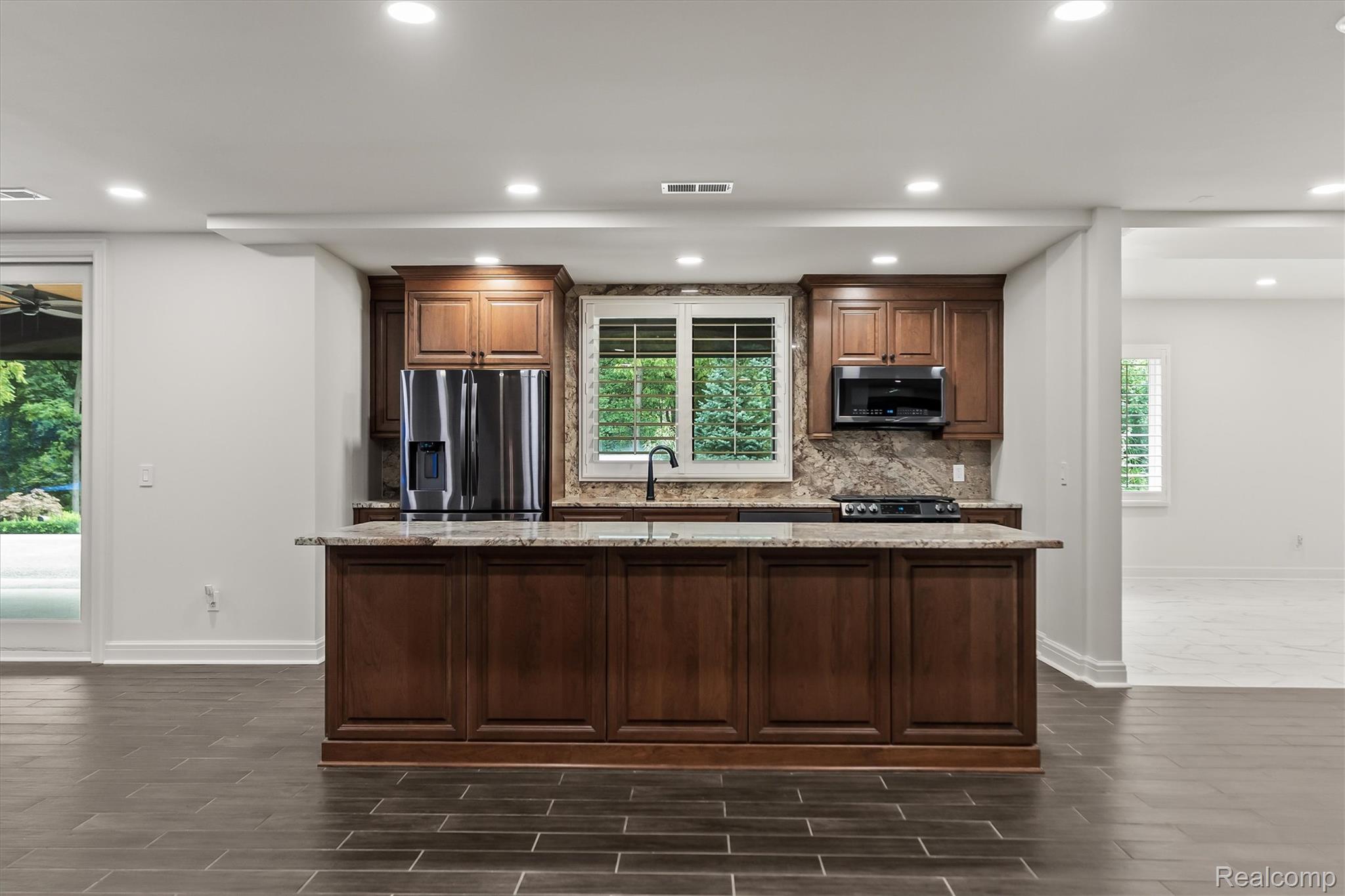 2475 Creekside Court