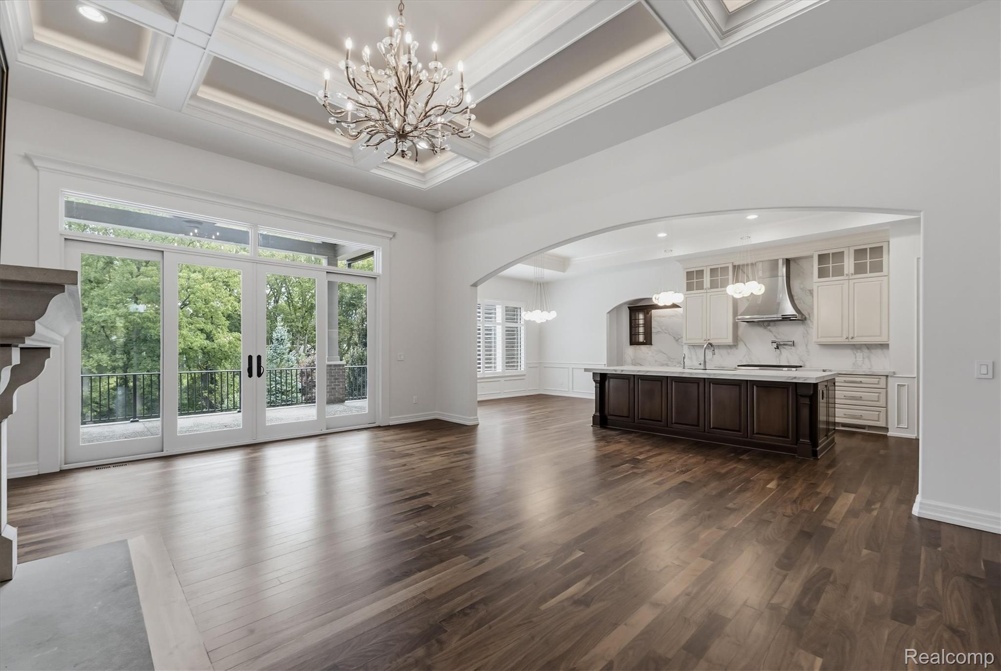 2475 Creekside Court