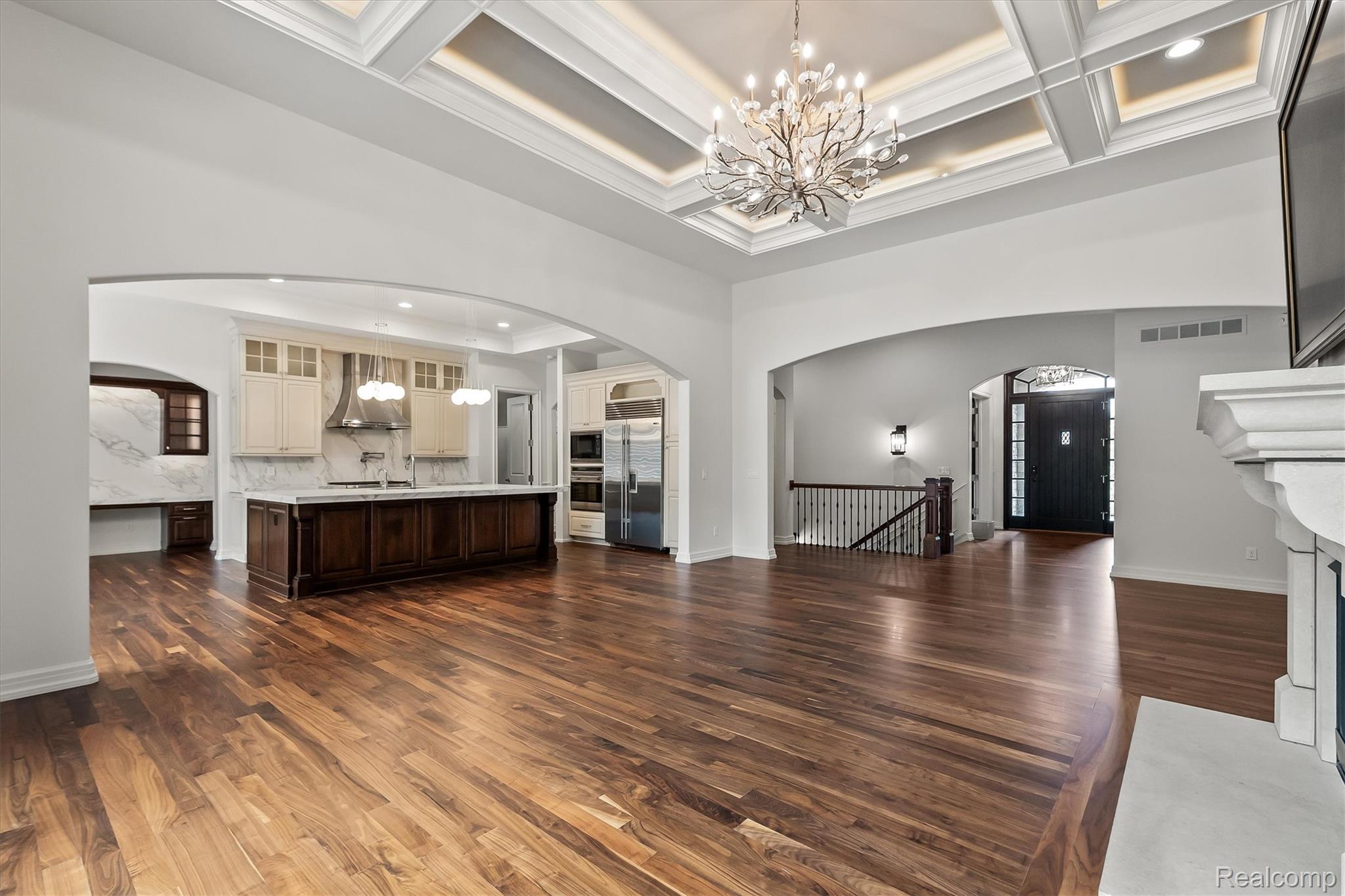2475 Creekside Court