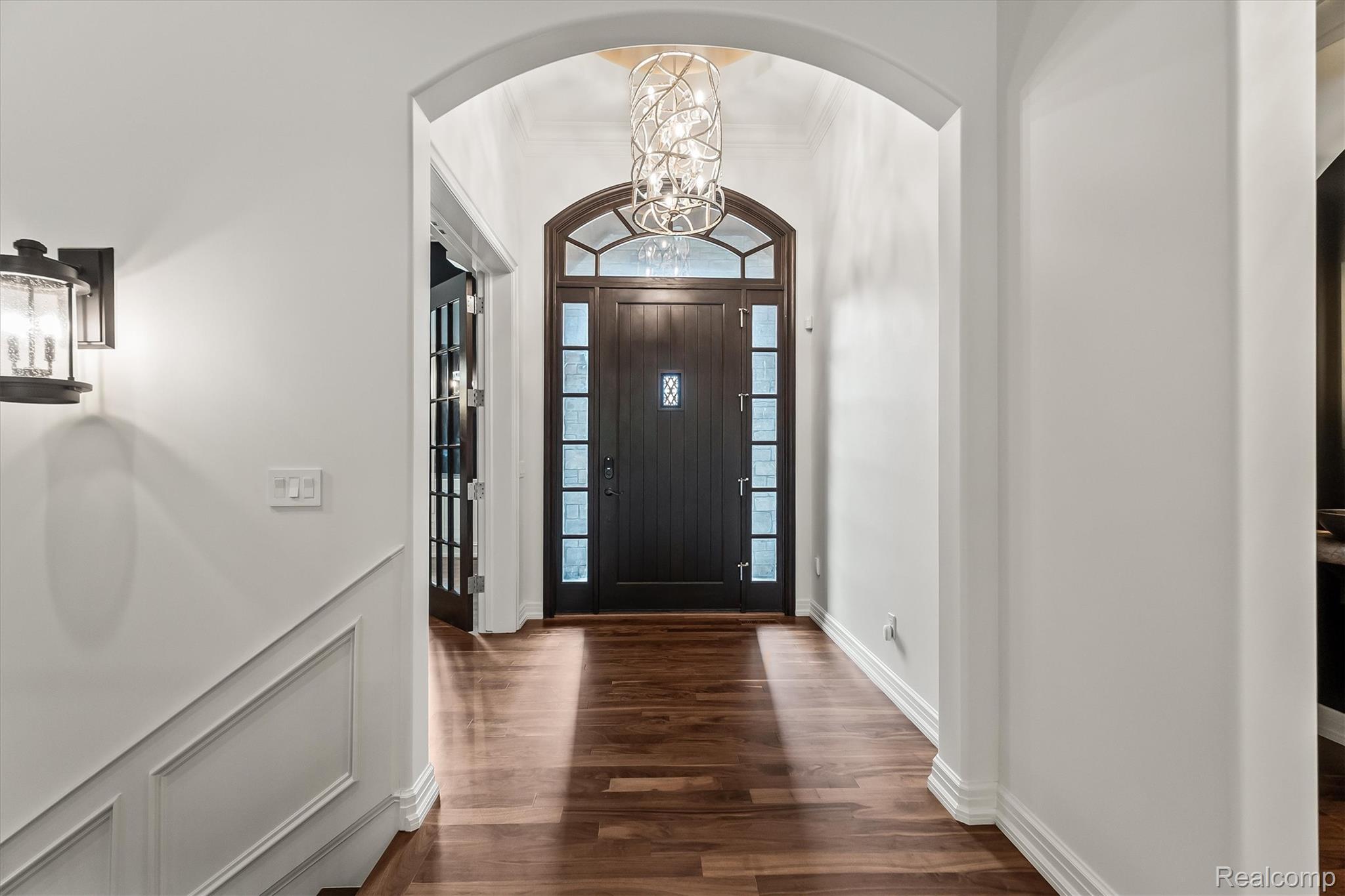 2475 Creekside Court
