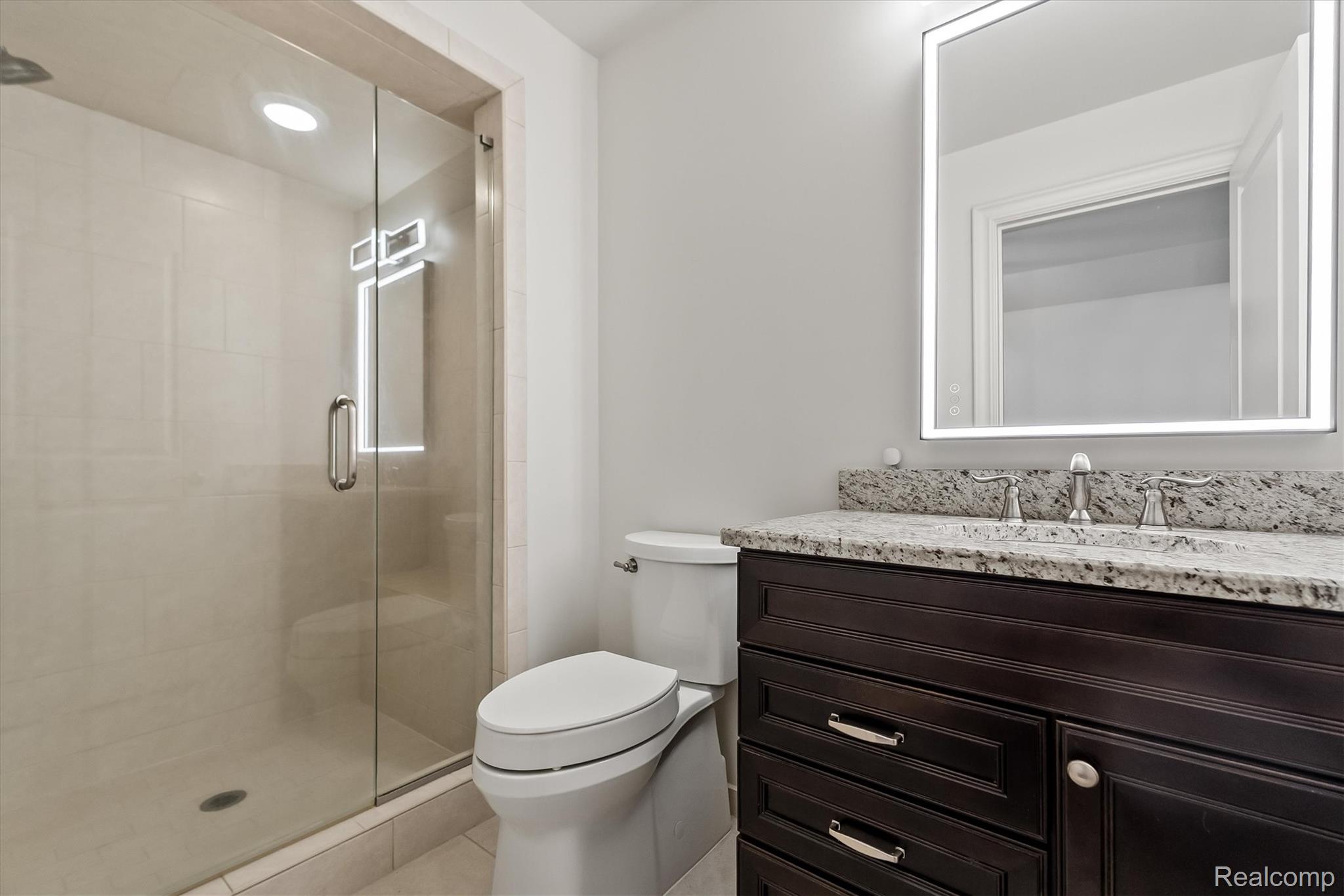2475 Creekside Court