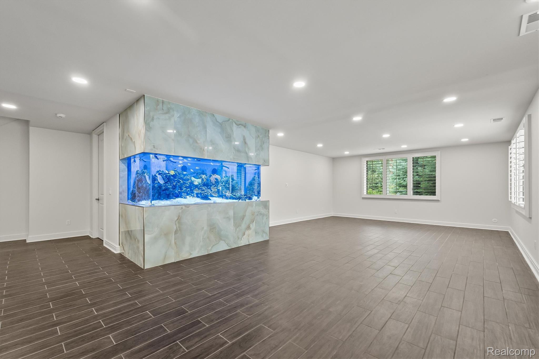 2475 Creekside Court